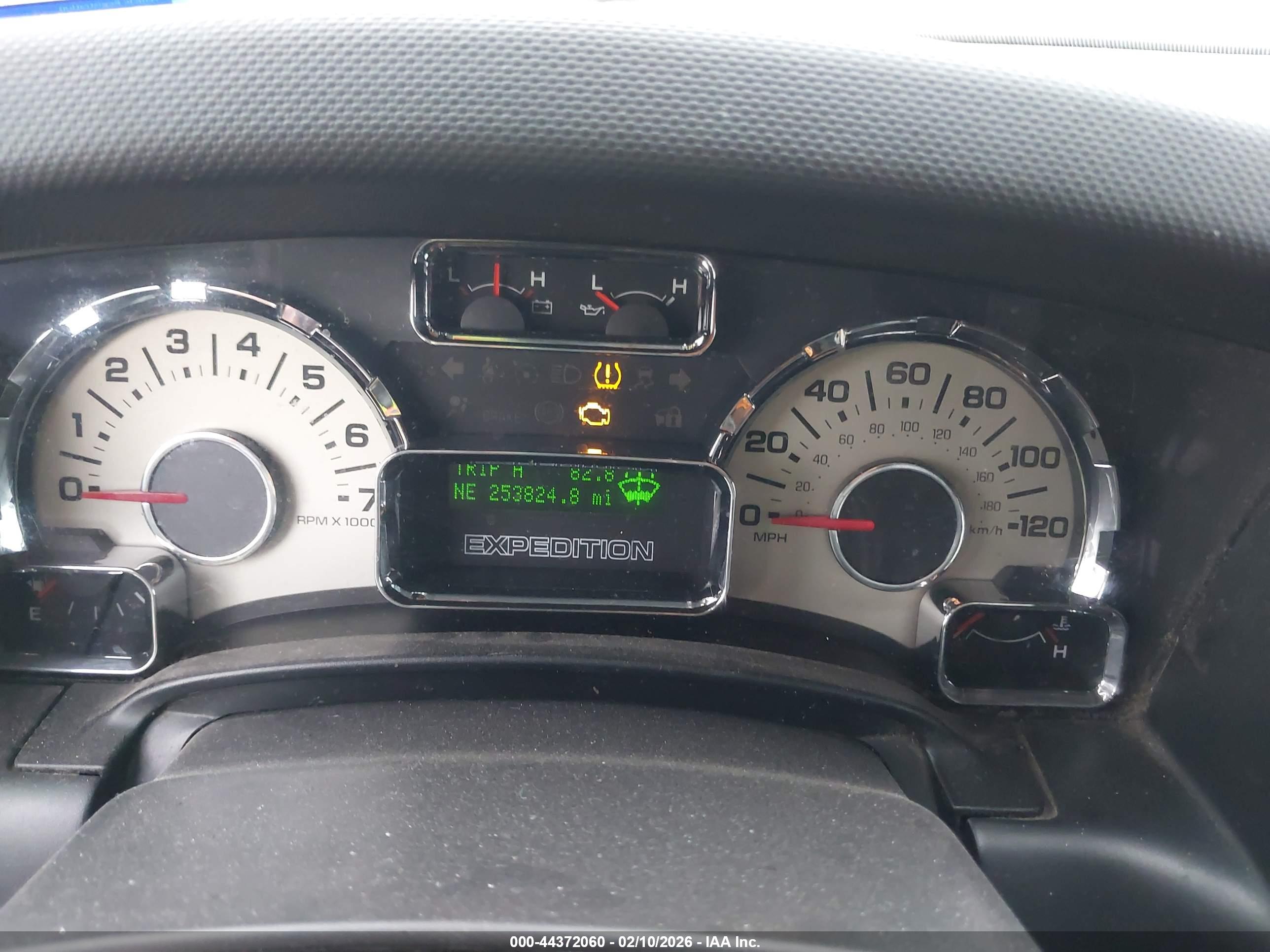 FORD EXPEDITION image 7