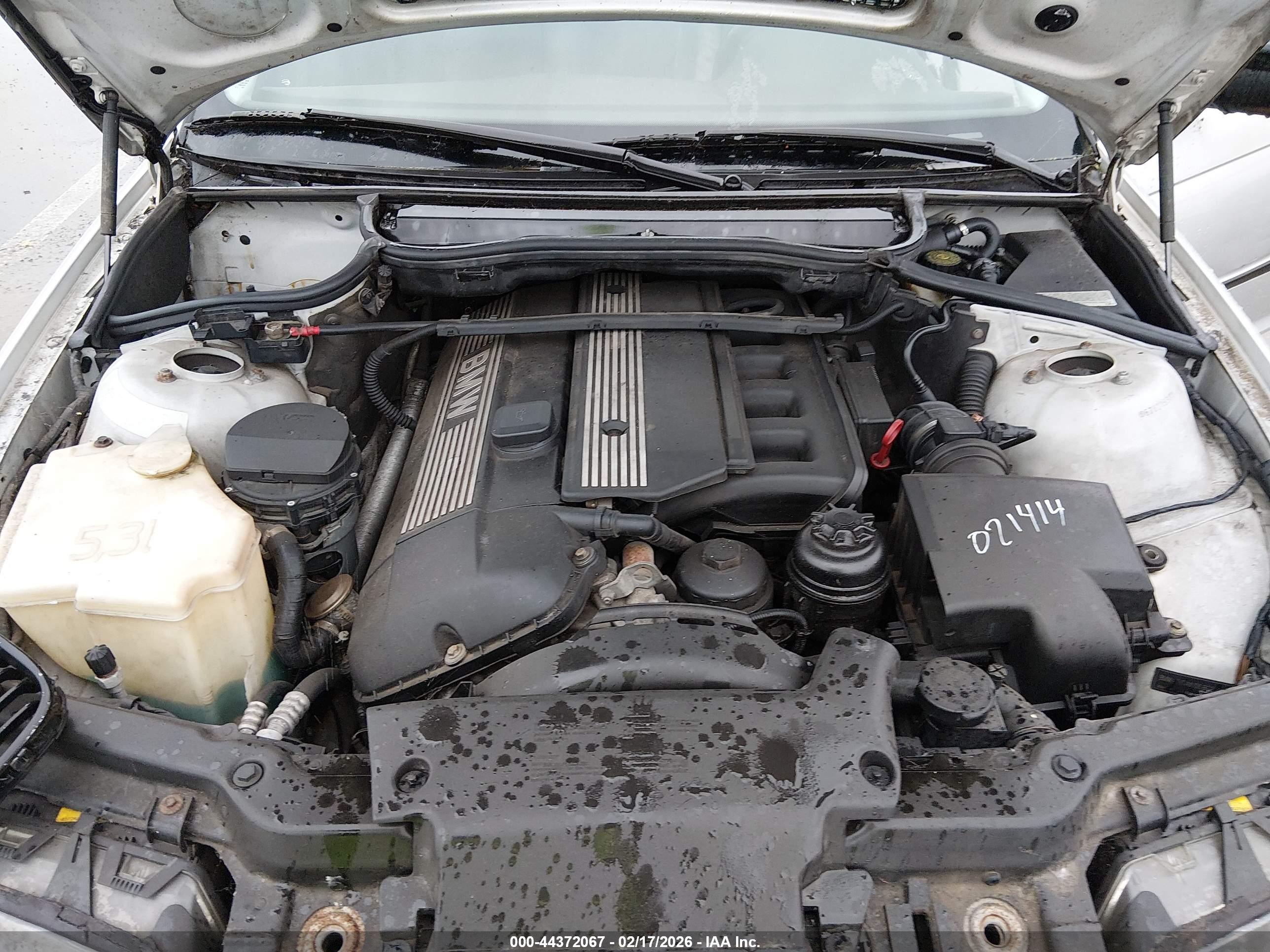 BMW 328I image 10