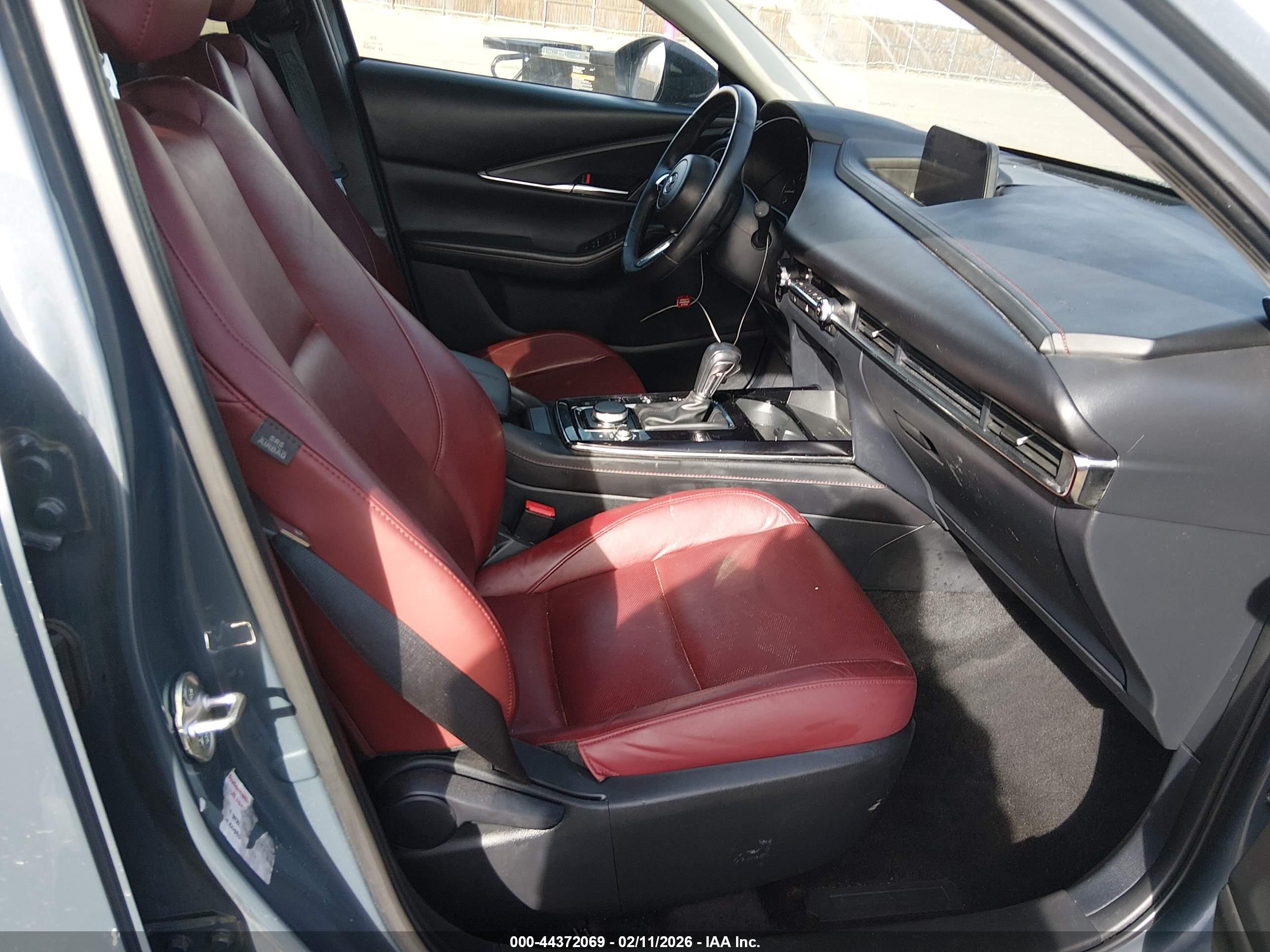 MAZDA CX-30 image 5