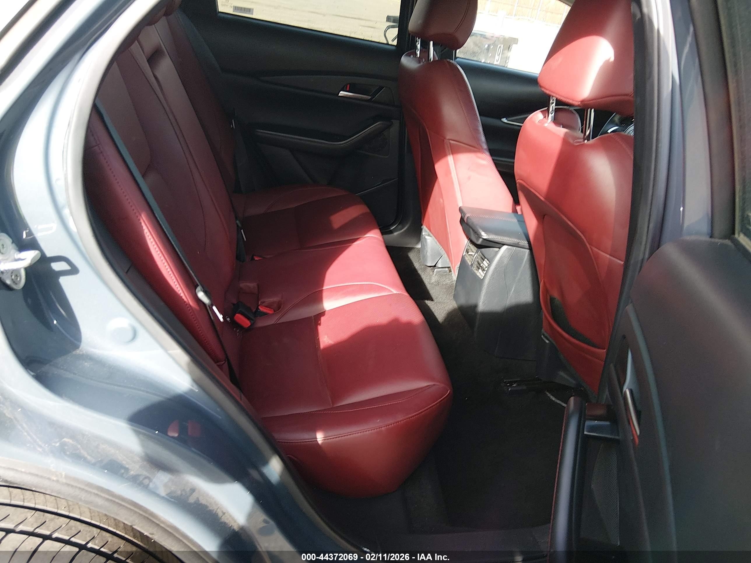 MAZDA CX-30 image 8