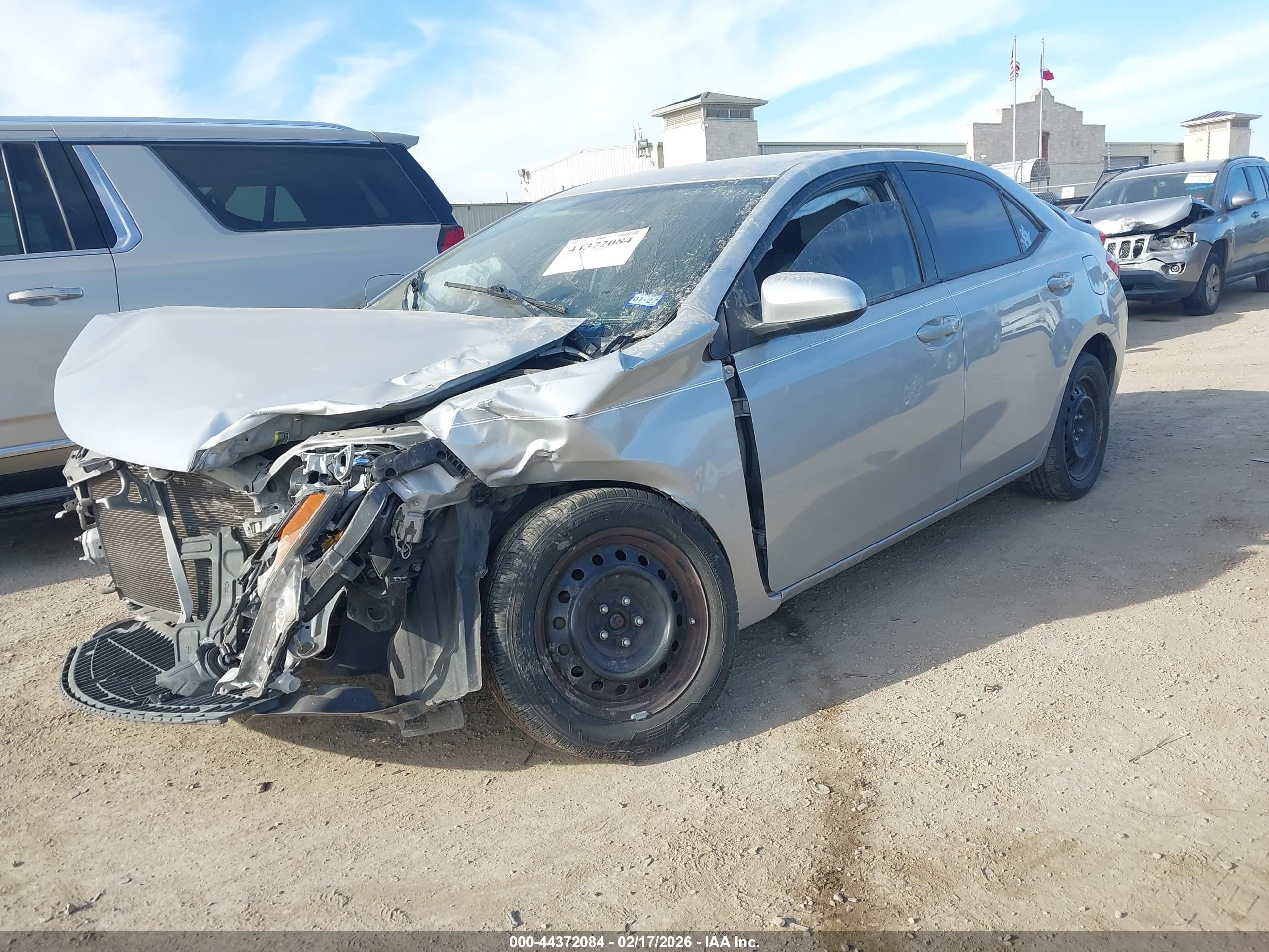 TOYOTA COROLLA image 2