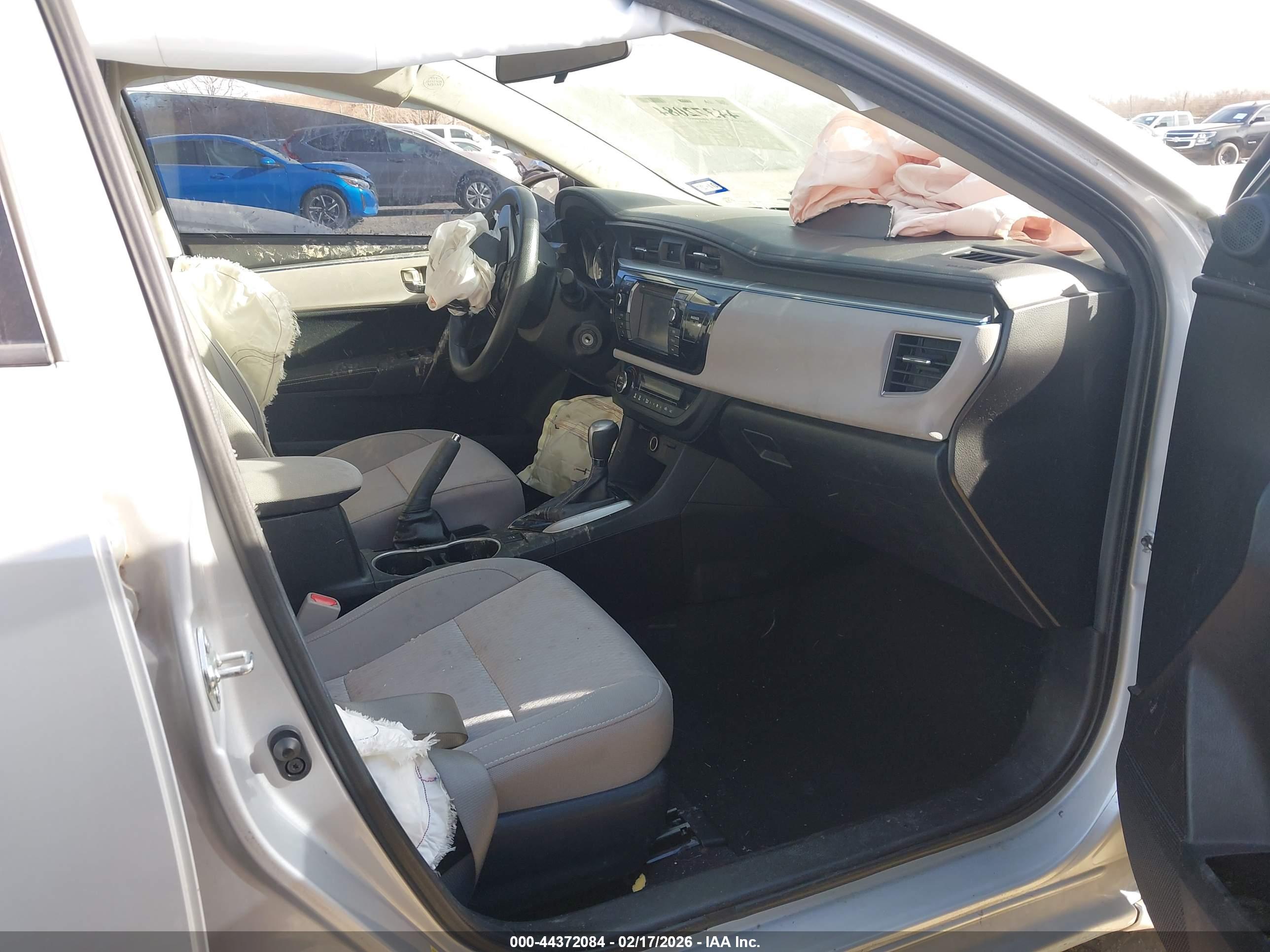 TOYOTA COROLLA image 5