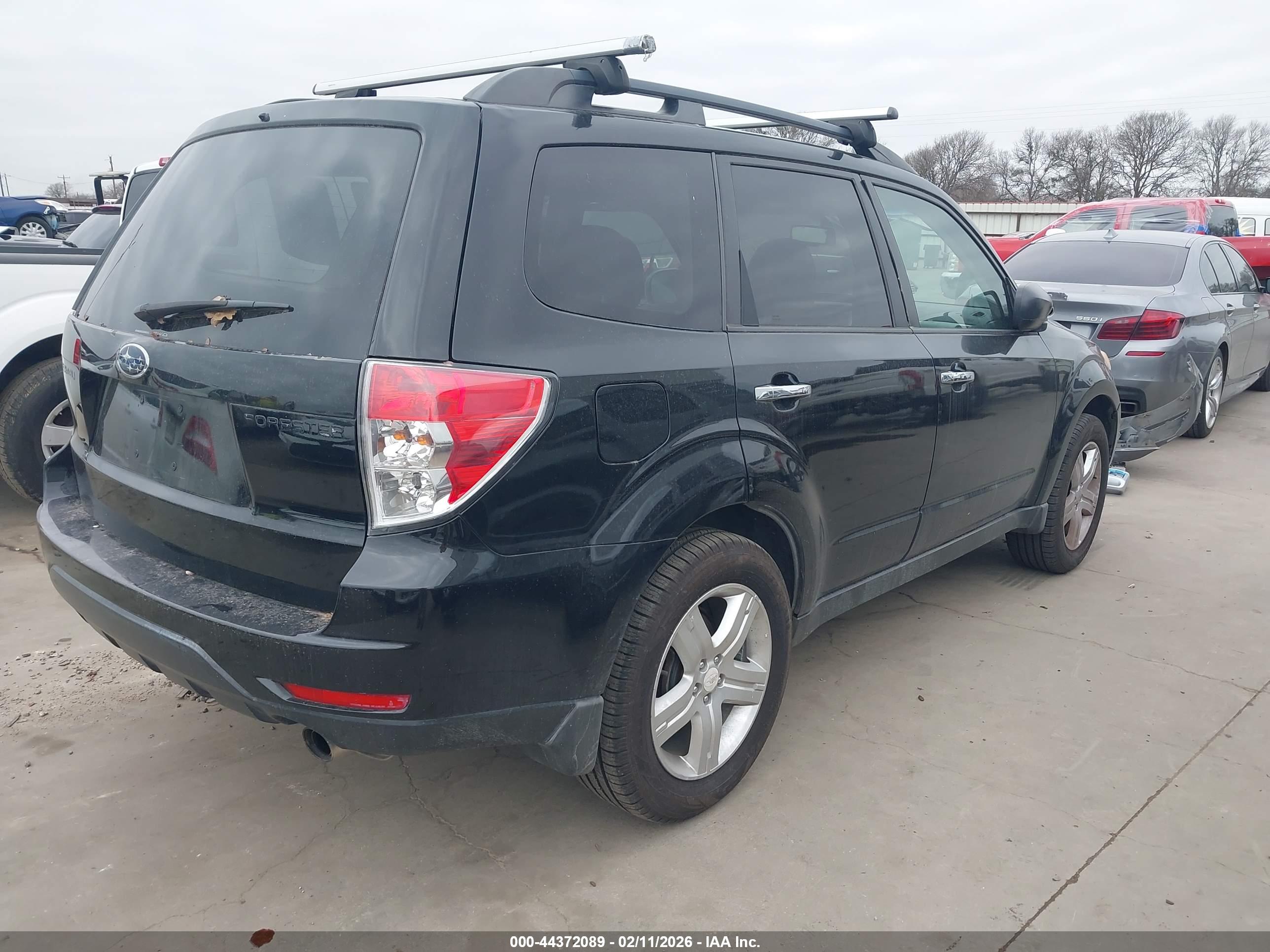 SUBARU FORESTER image 4