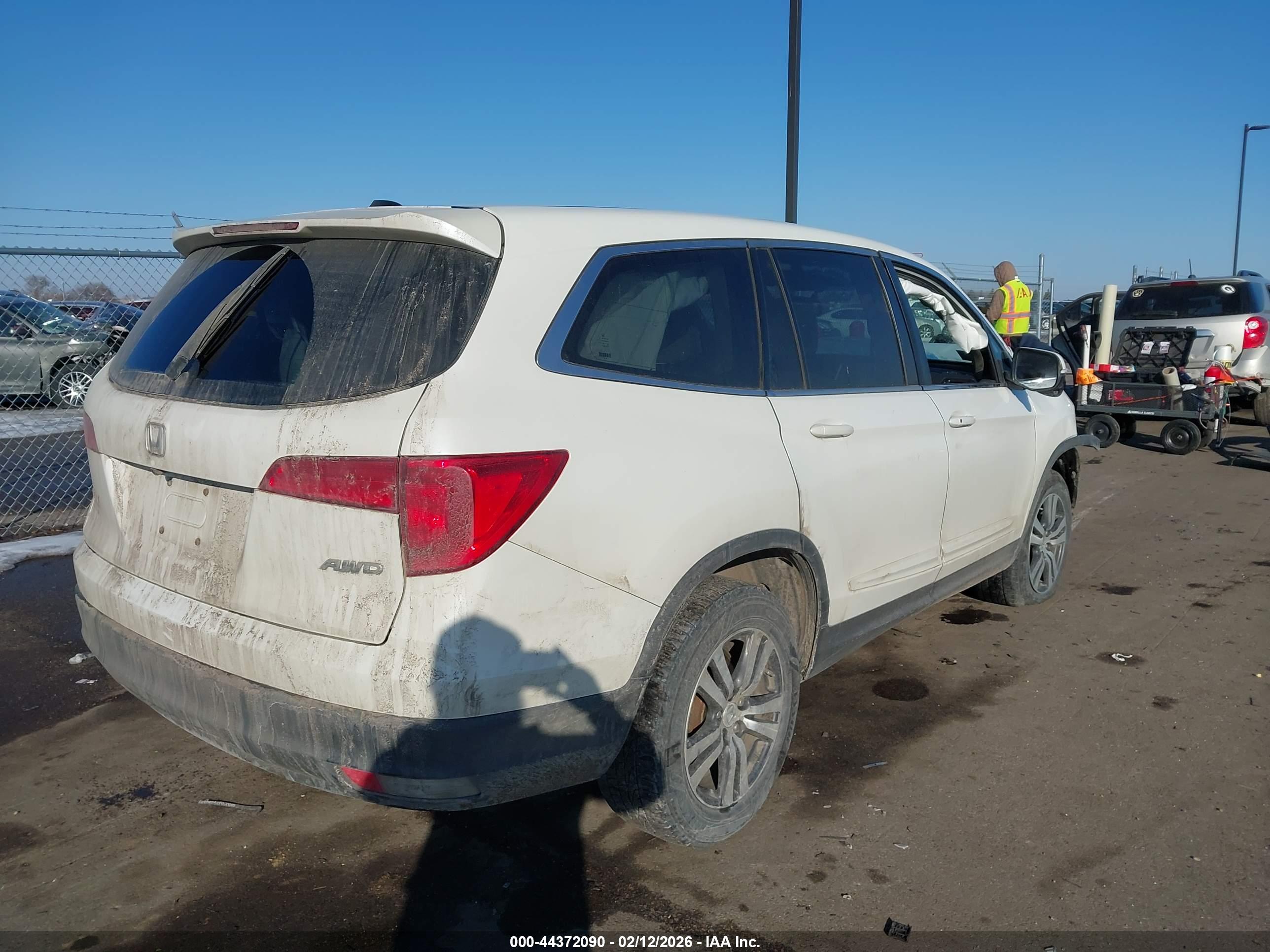 HONDA PILOT image 4