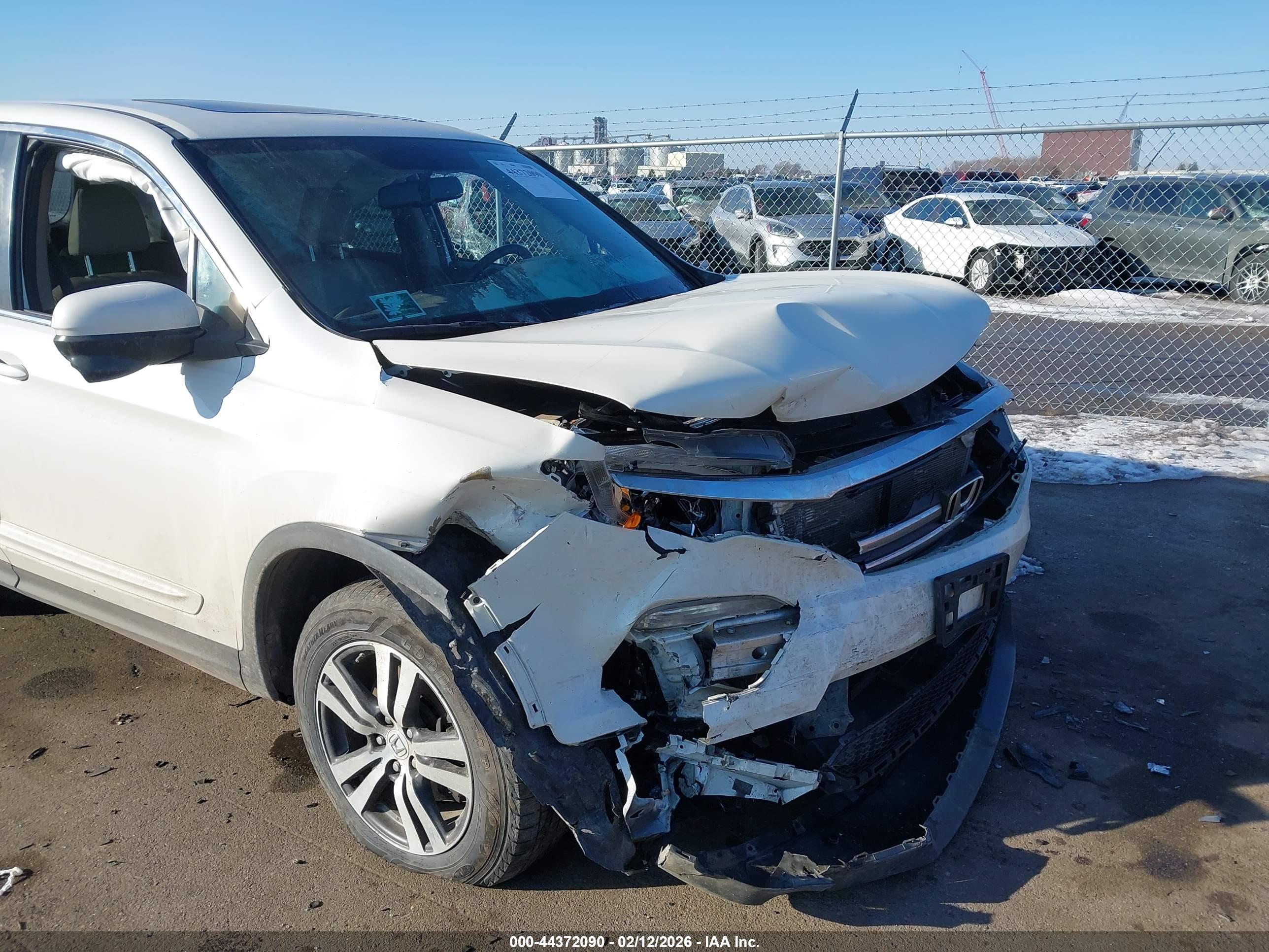 HONDA PILOT image 6