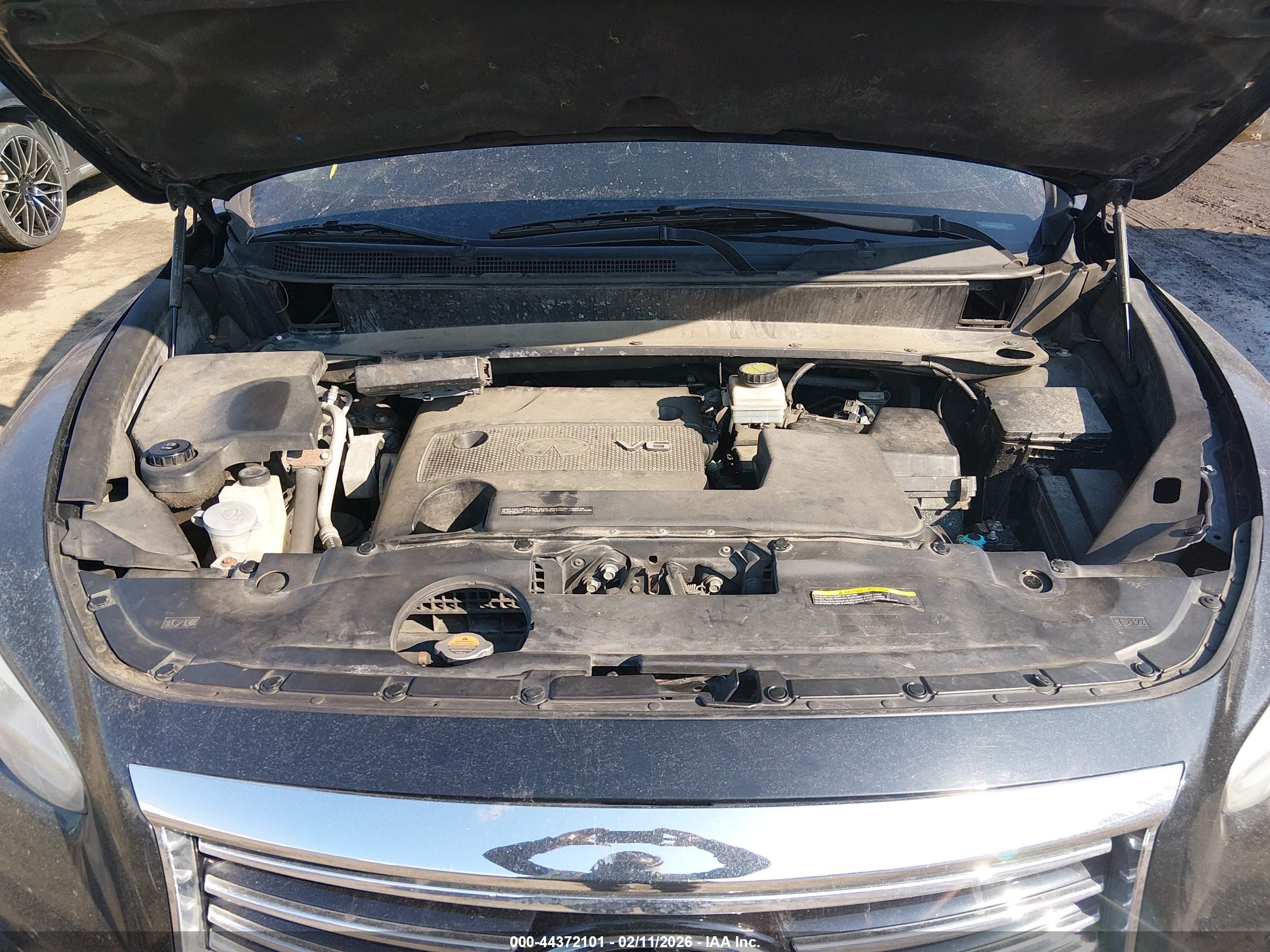INFINITI JX35 image 10