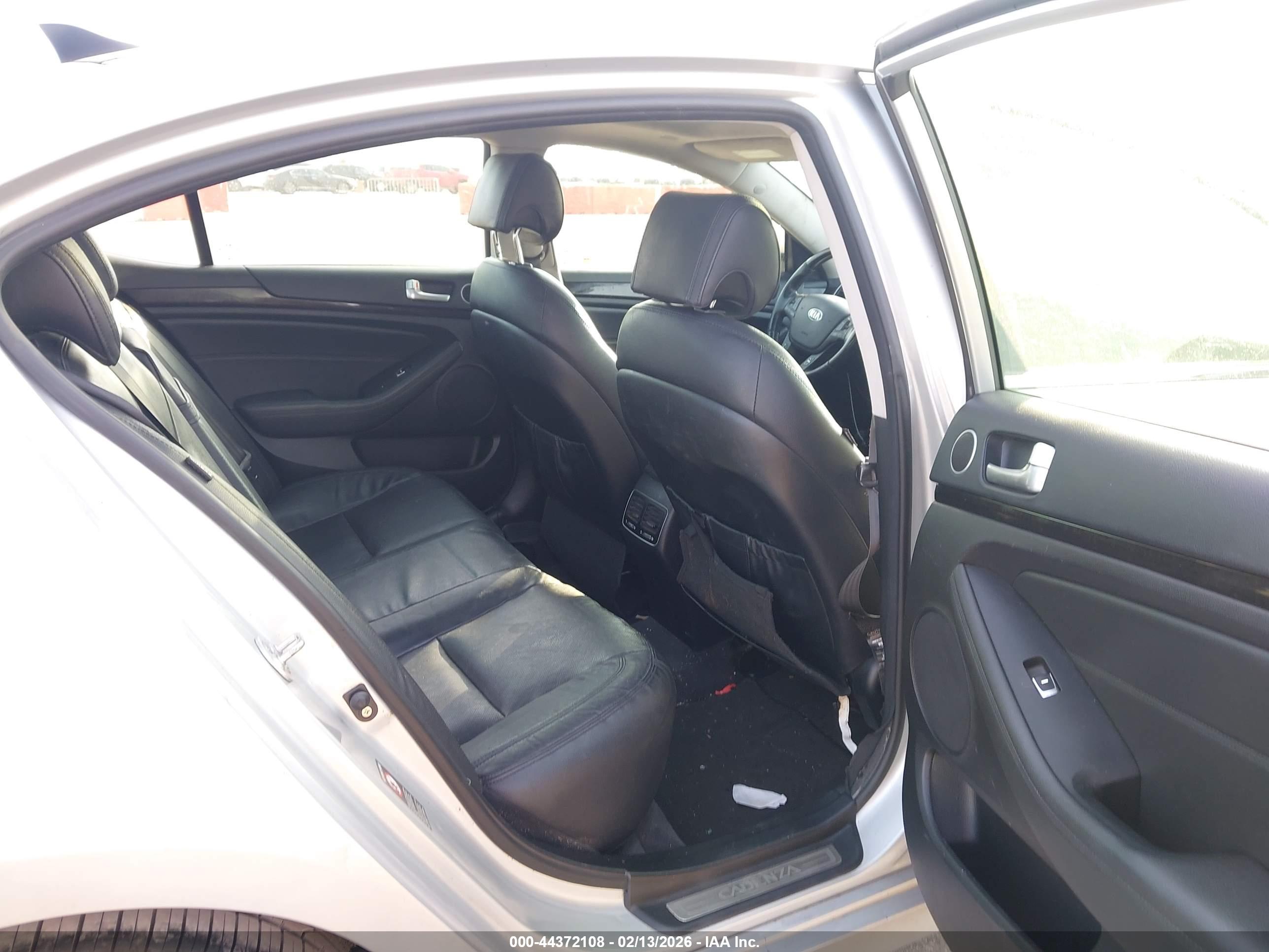KIA CADENZA image 8