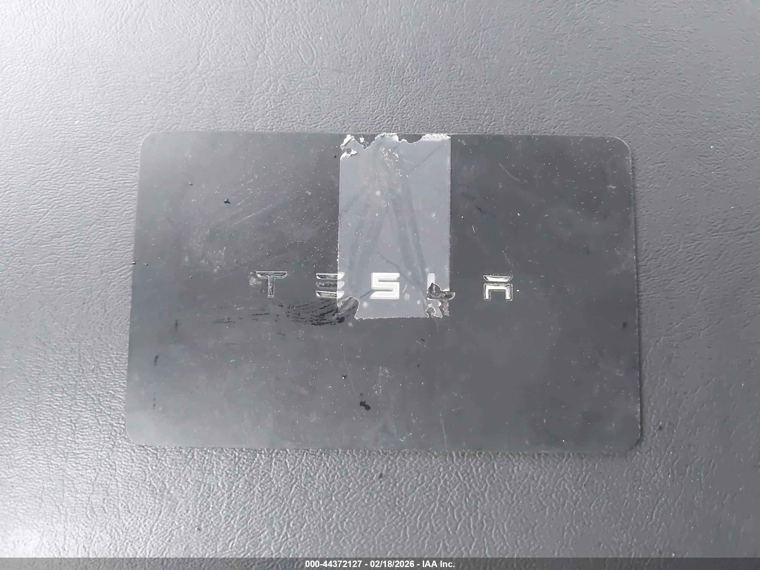 TESLA MODEL image 11