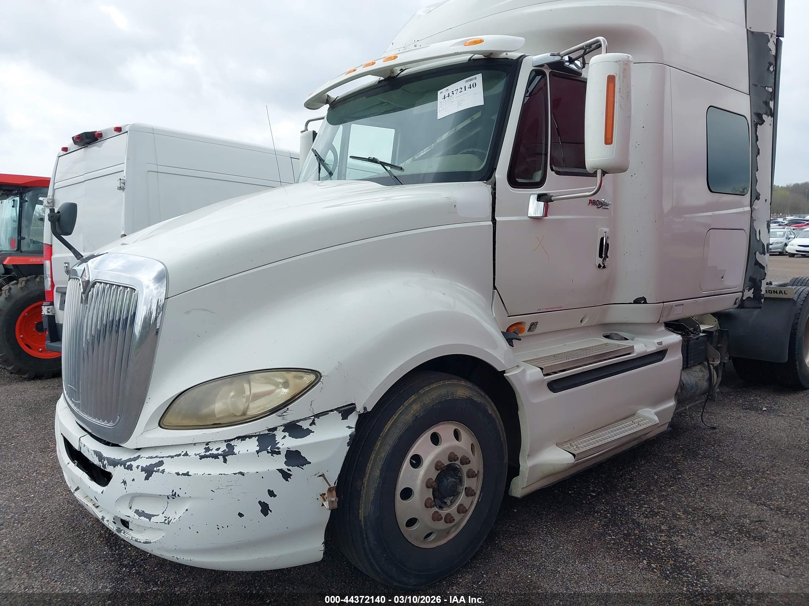 INTERNATIONAL PROSTAR image 2