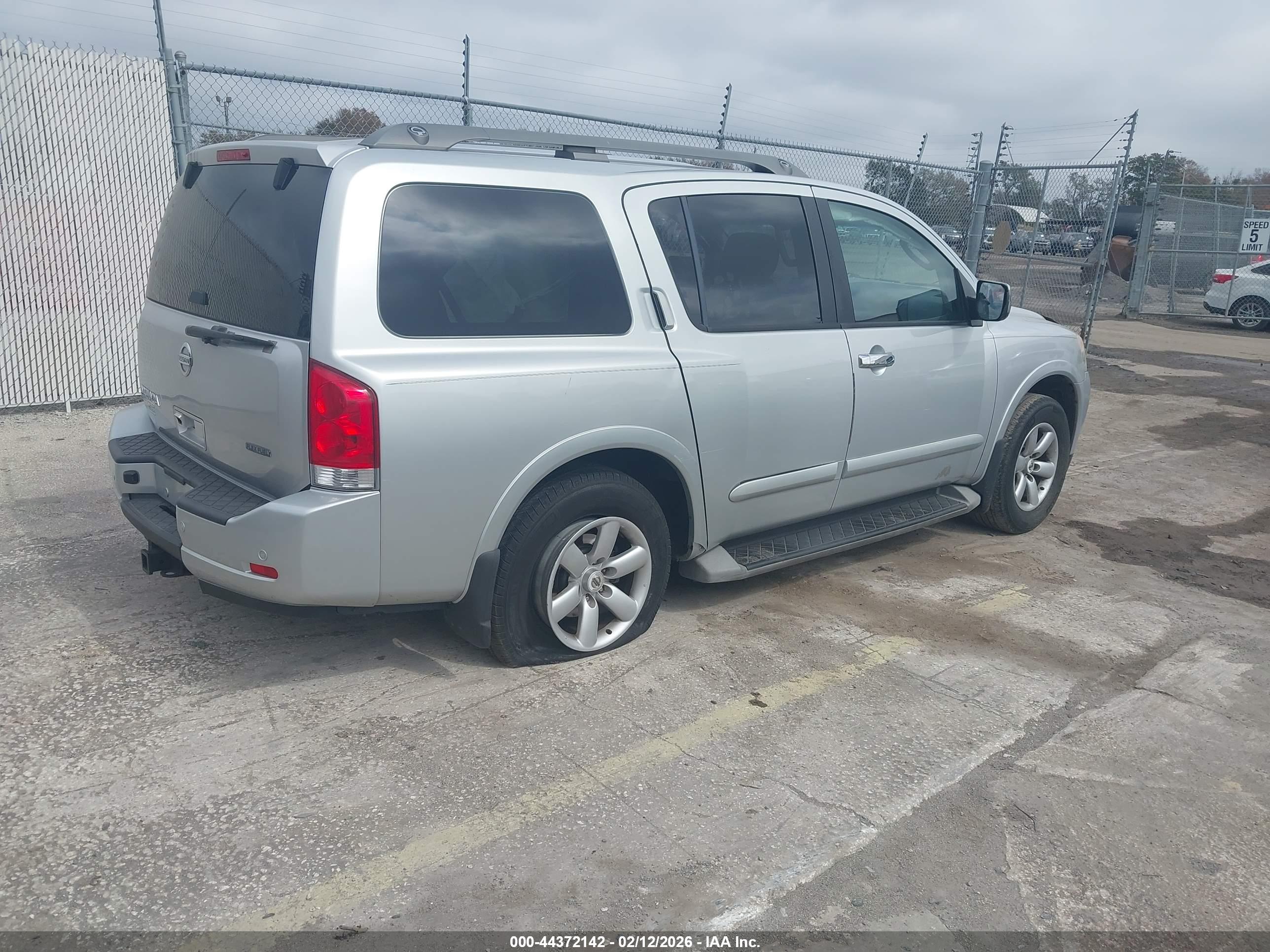 NISSAN ARMADA image 4