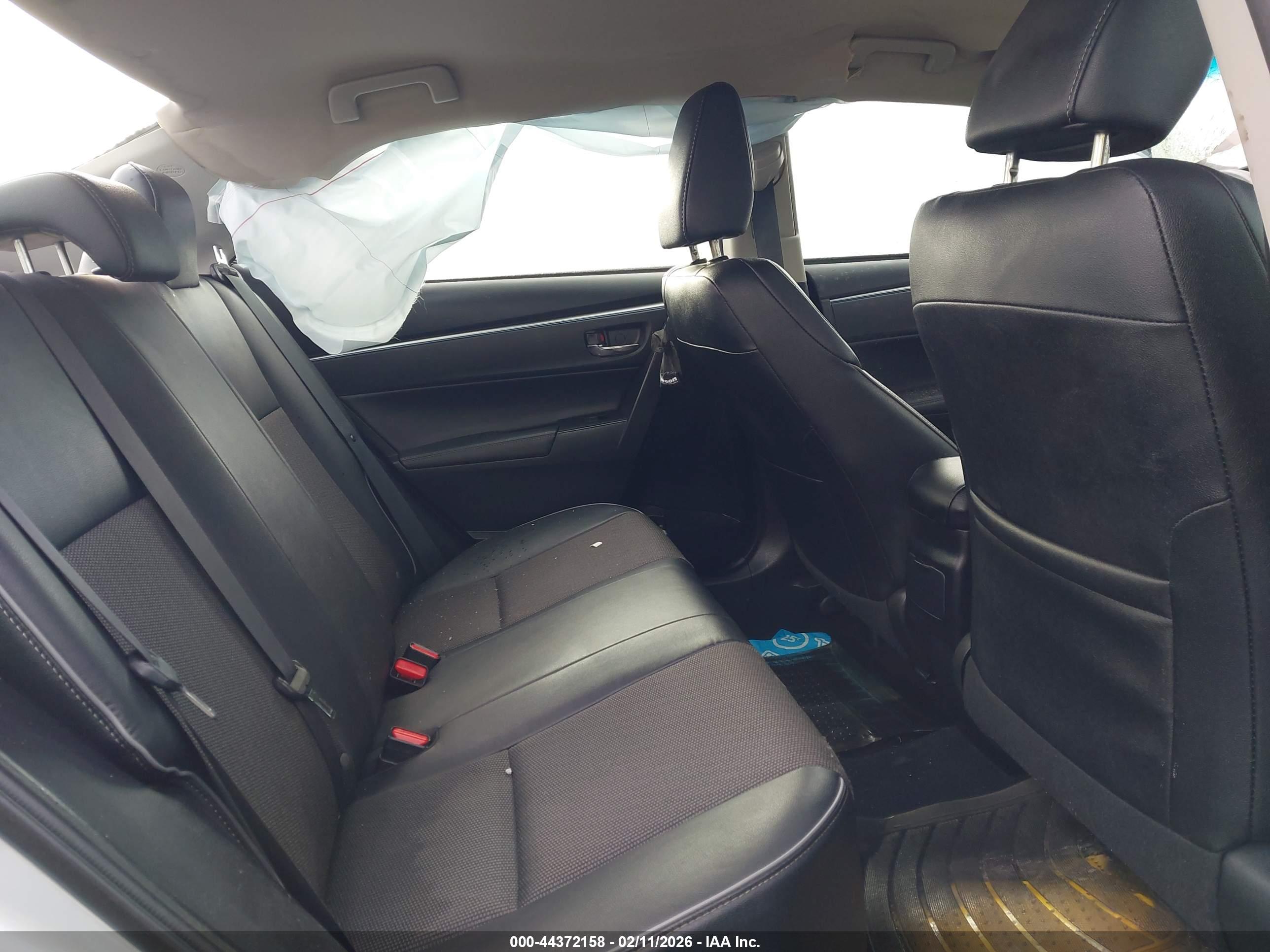 TOYOTA COROLLA image 8