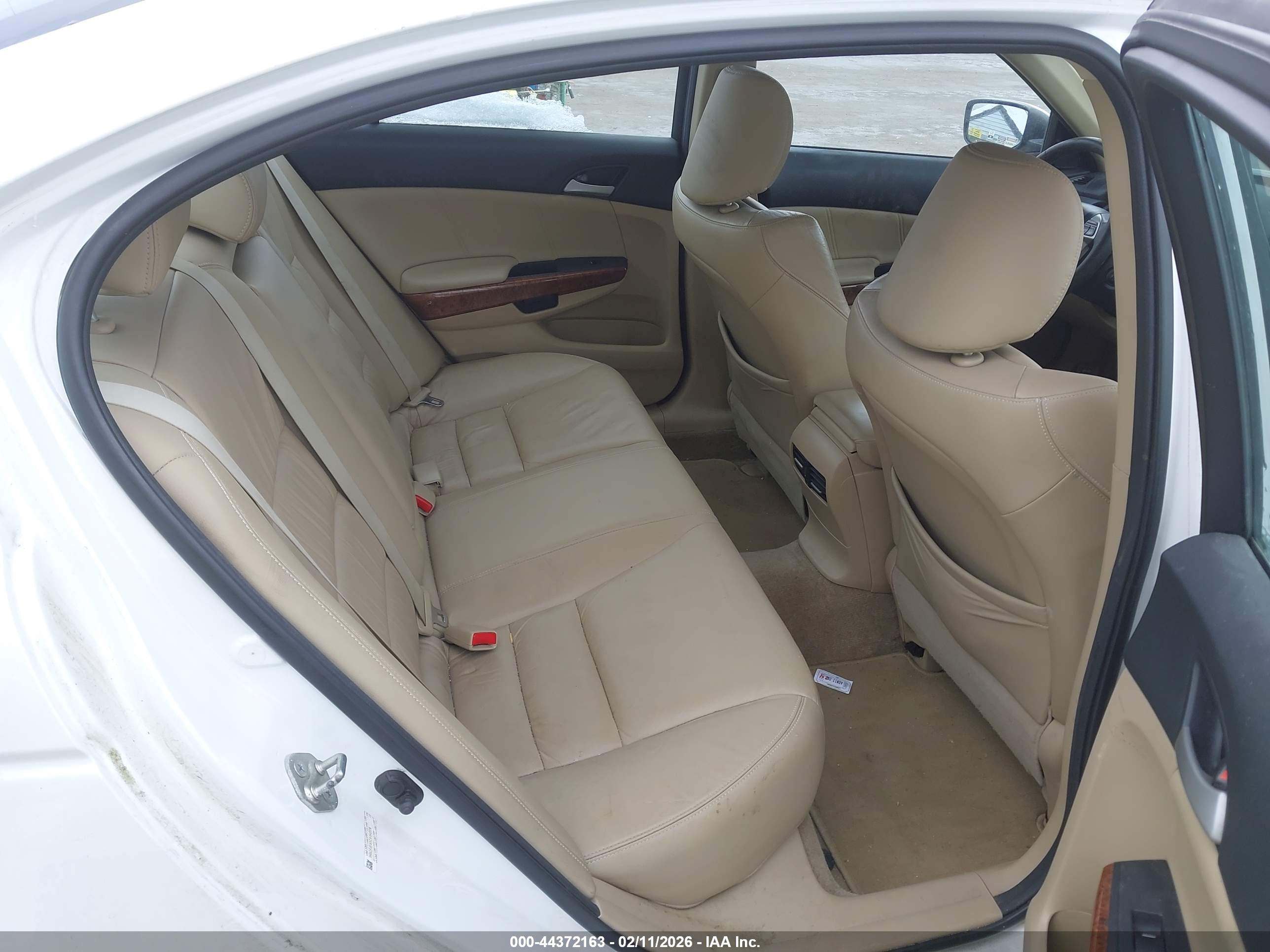 HONDA ACCORD image 8