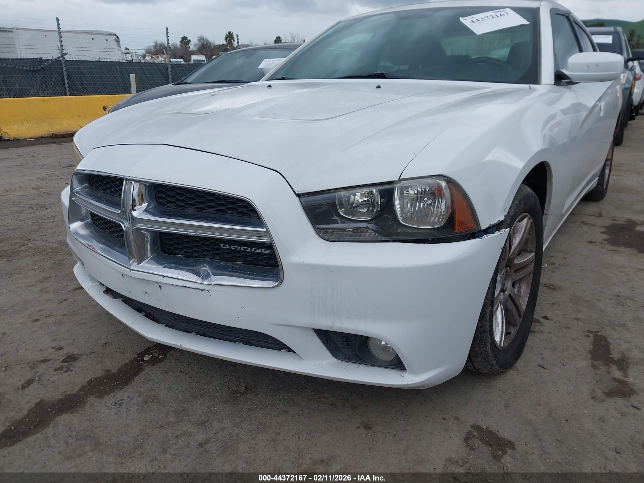 DODGE CHARGER image 6