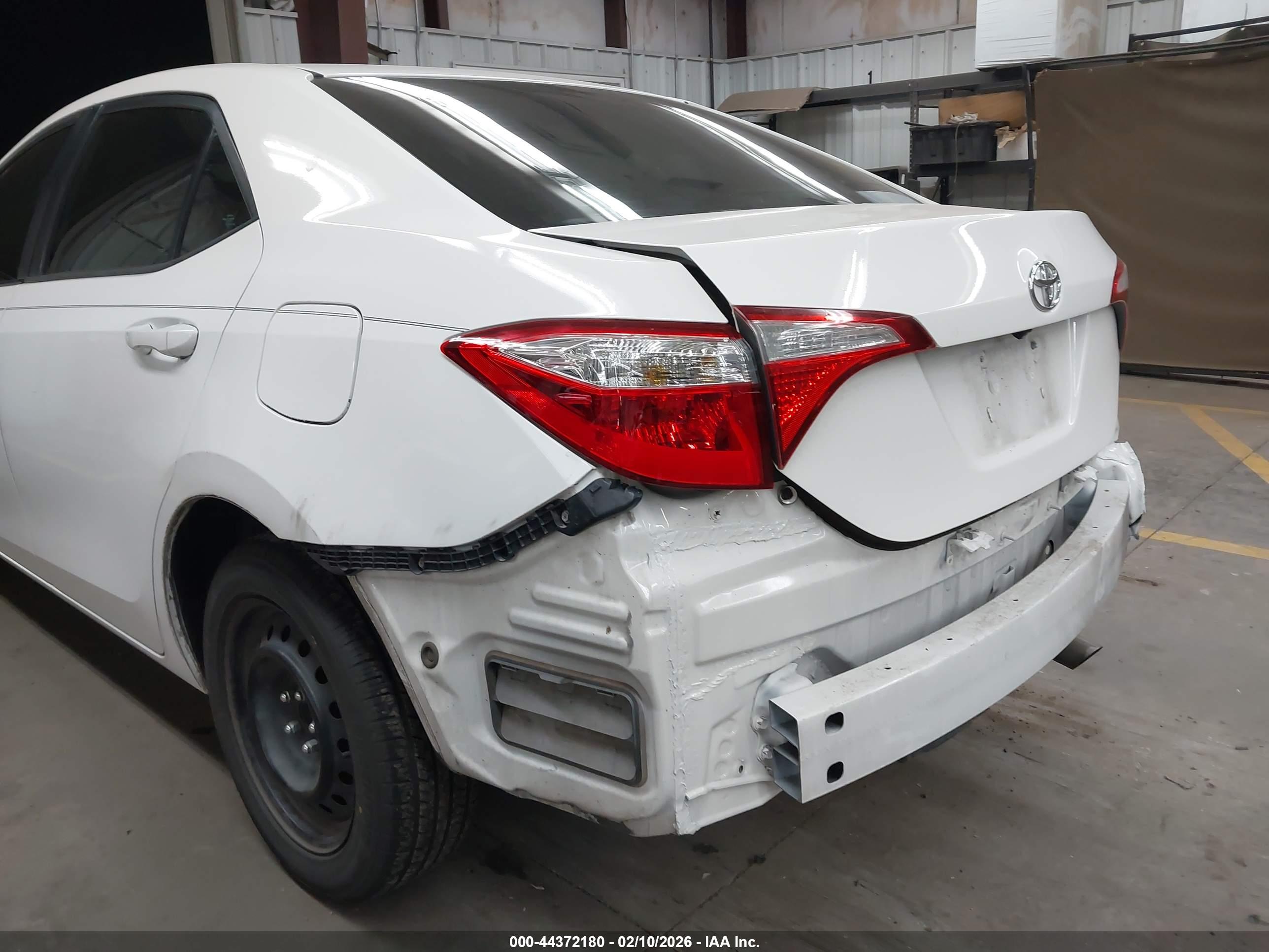 TOYOTA COROLLA image 6
