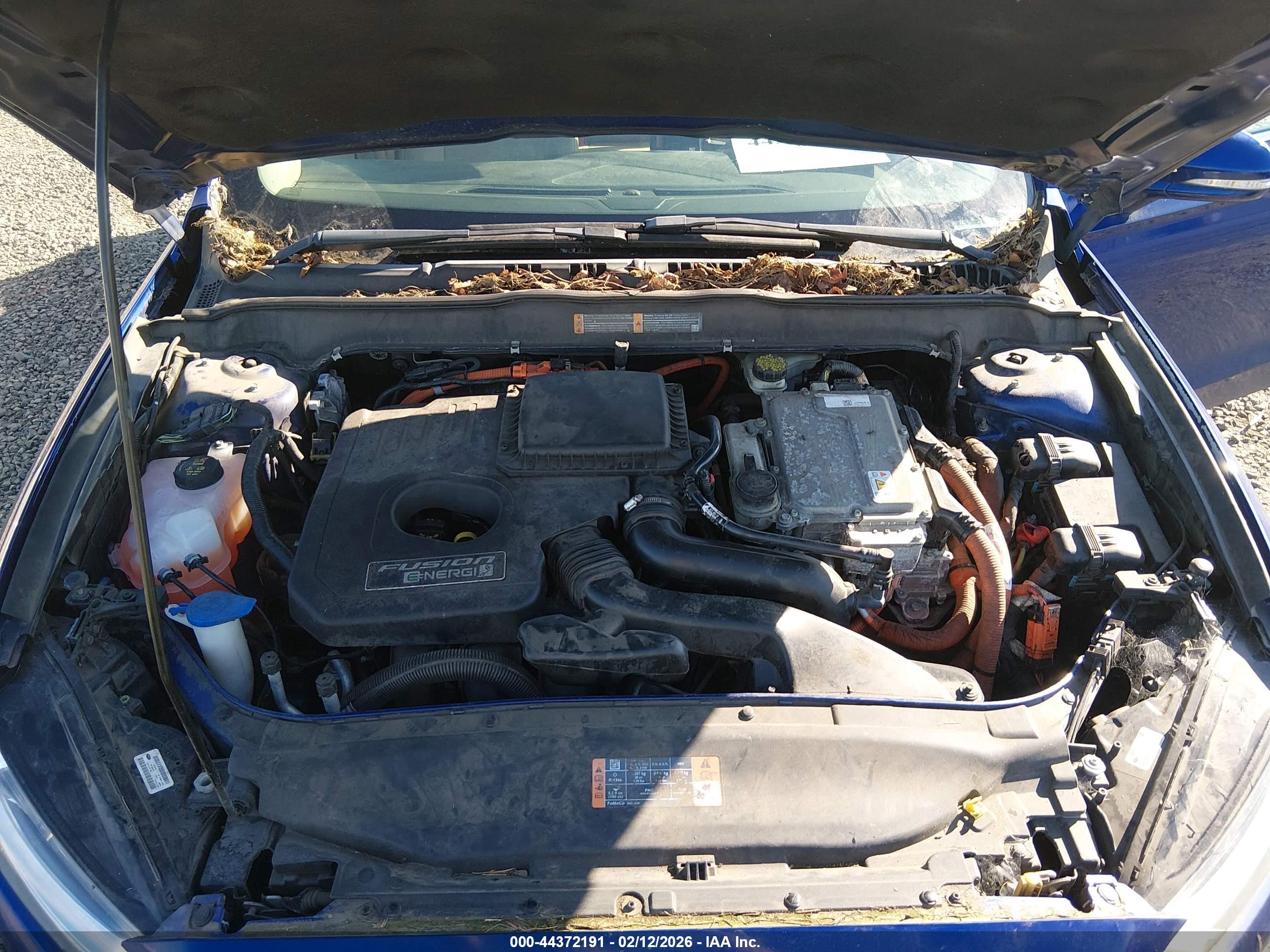 FORD FUSION image 10