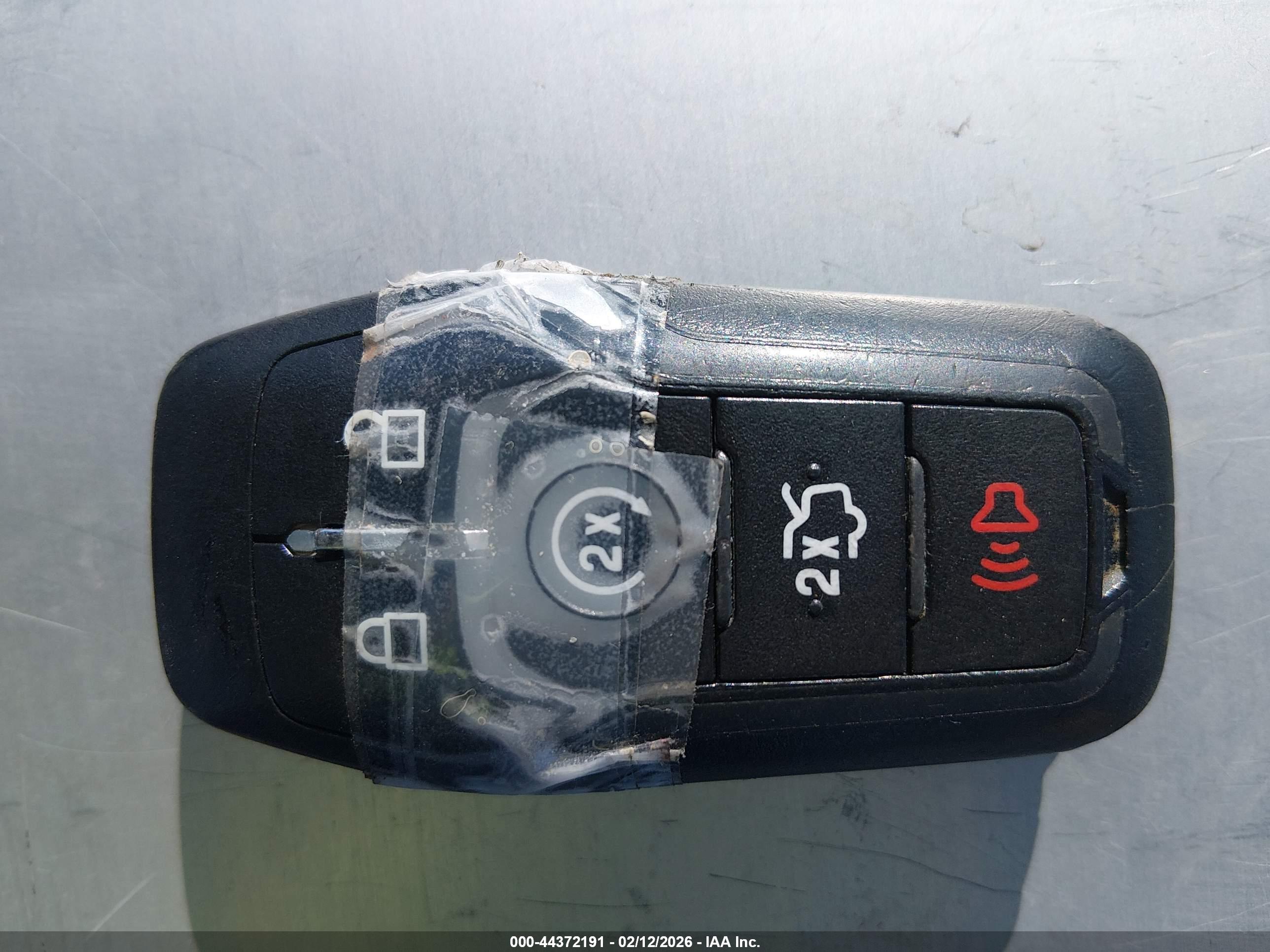 FORD FUSION image 11