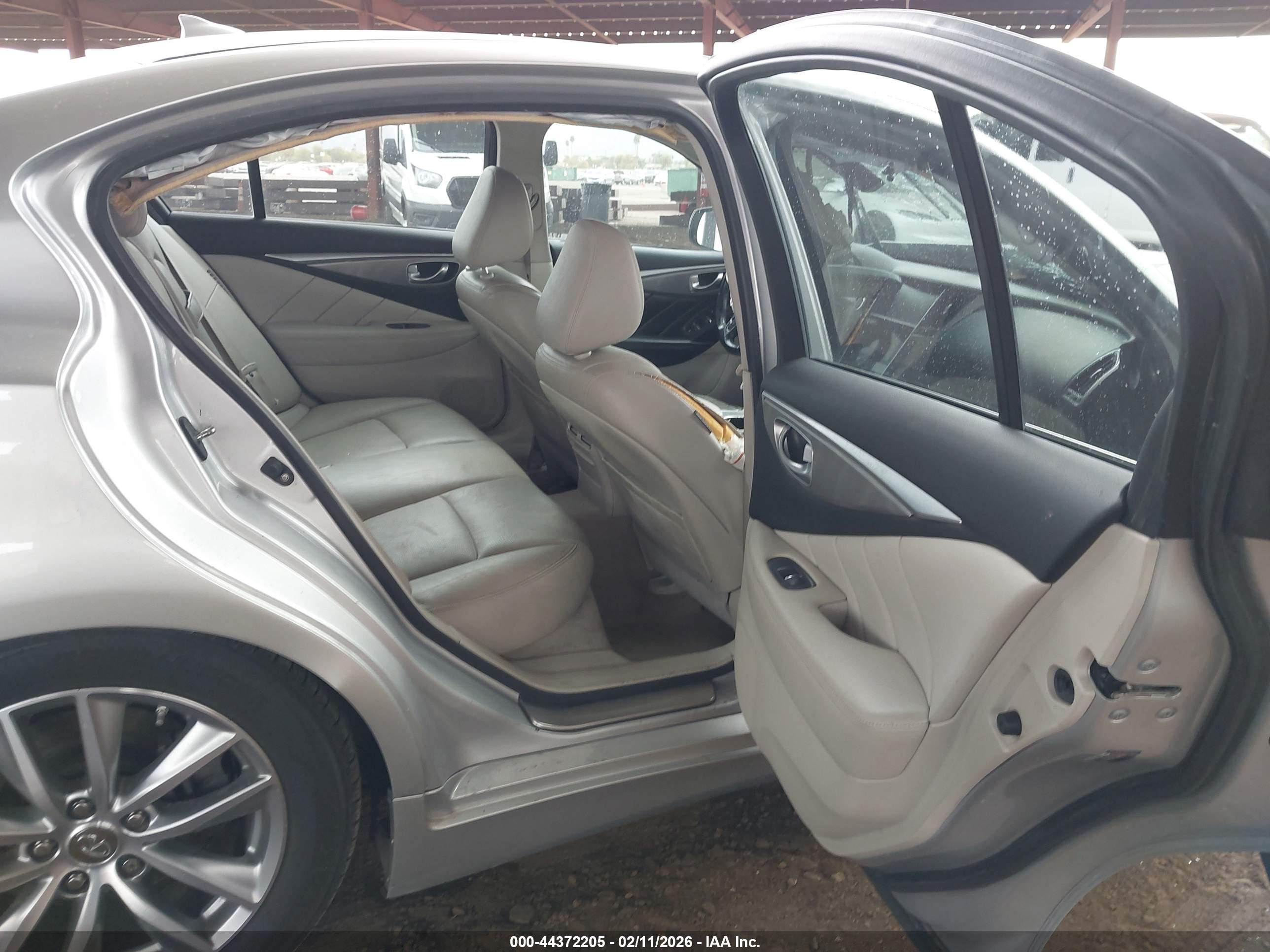 INFINITI Q50 image 8