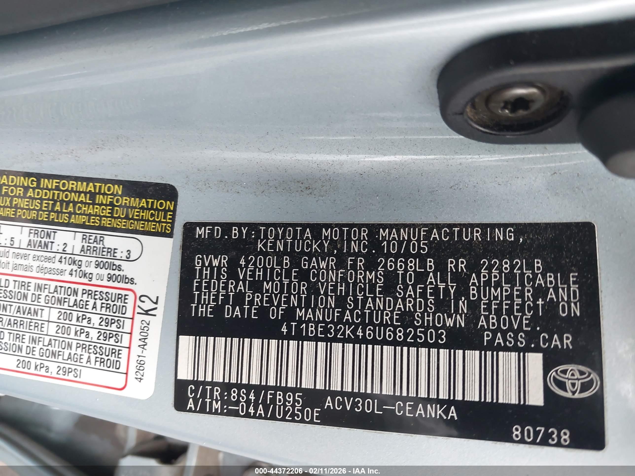 TOYOTA CAMRY image 9