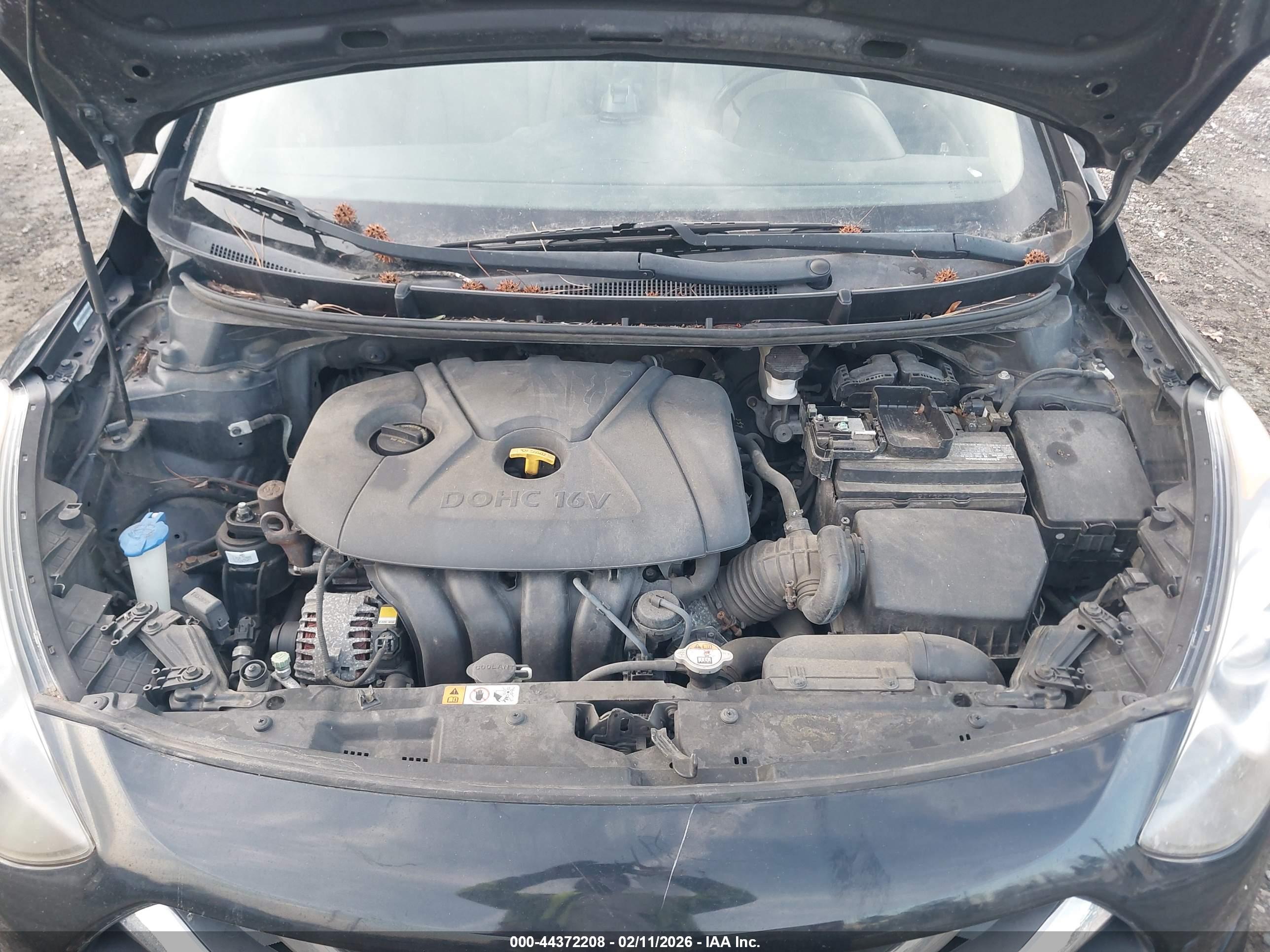 HYUNDAI ELANTRA image 10