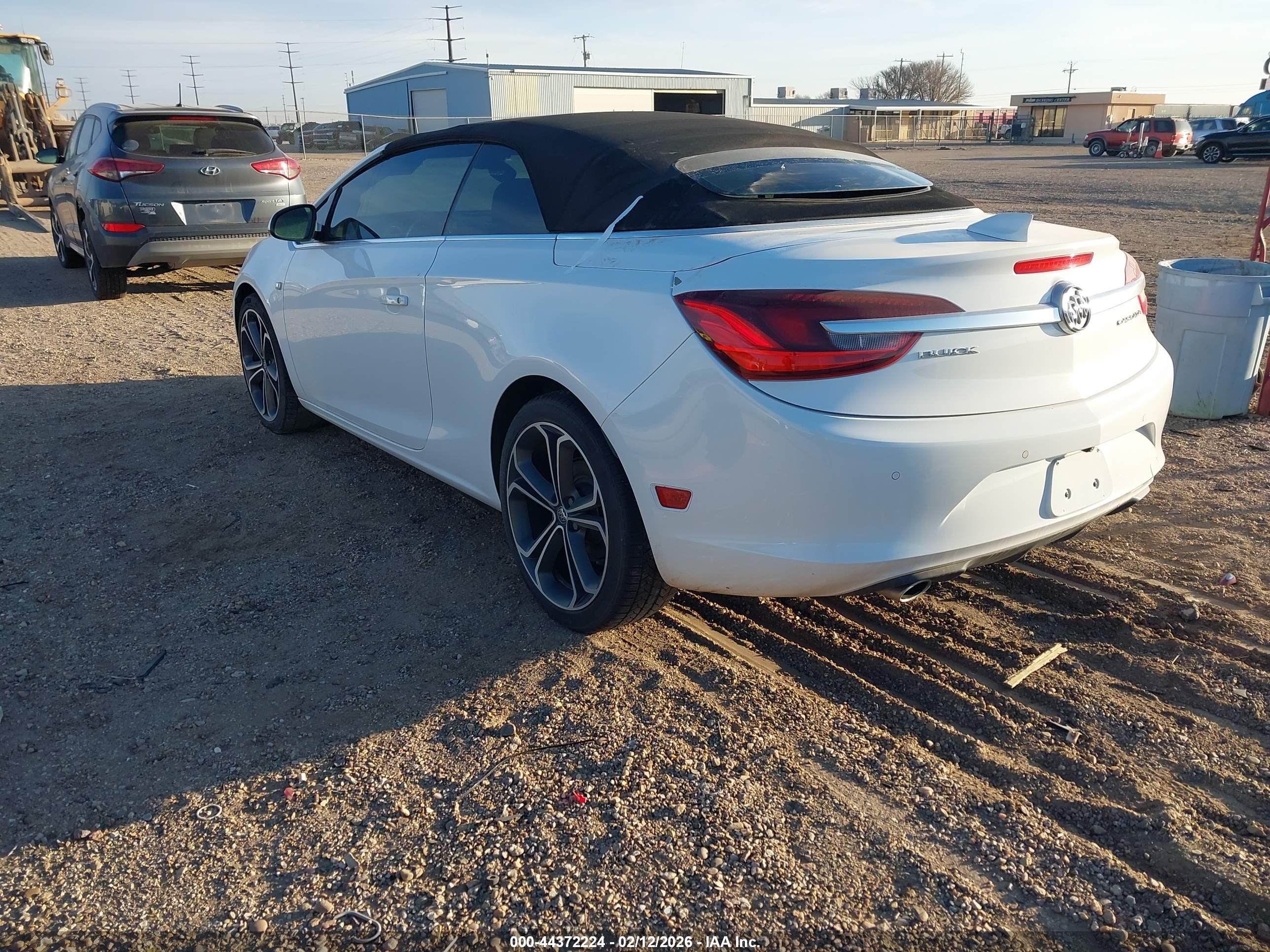 BUICK CASCADA image 3
