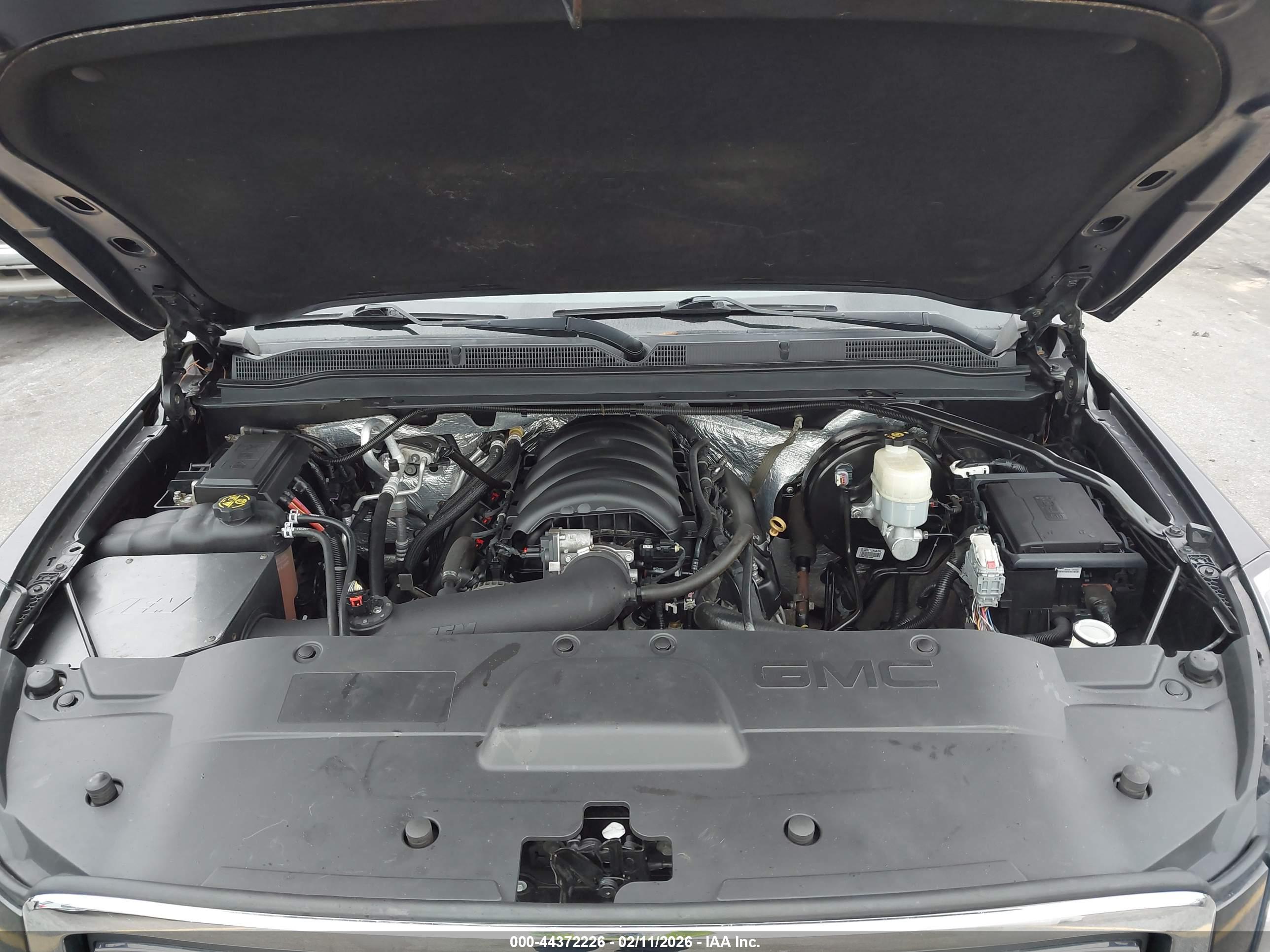 GMC YUKON image 10