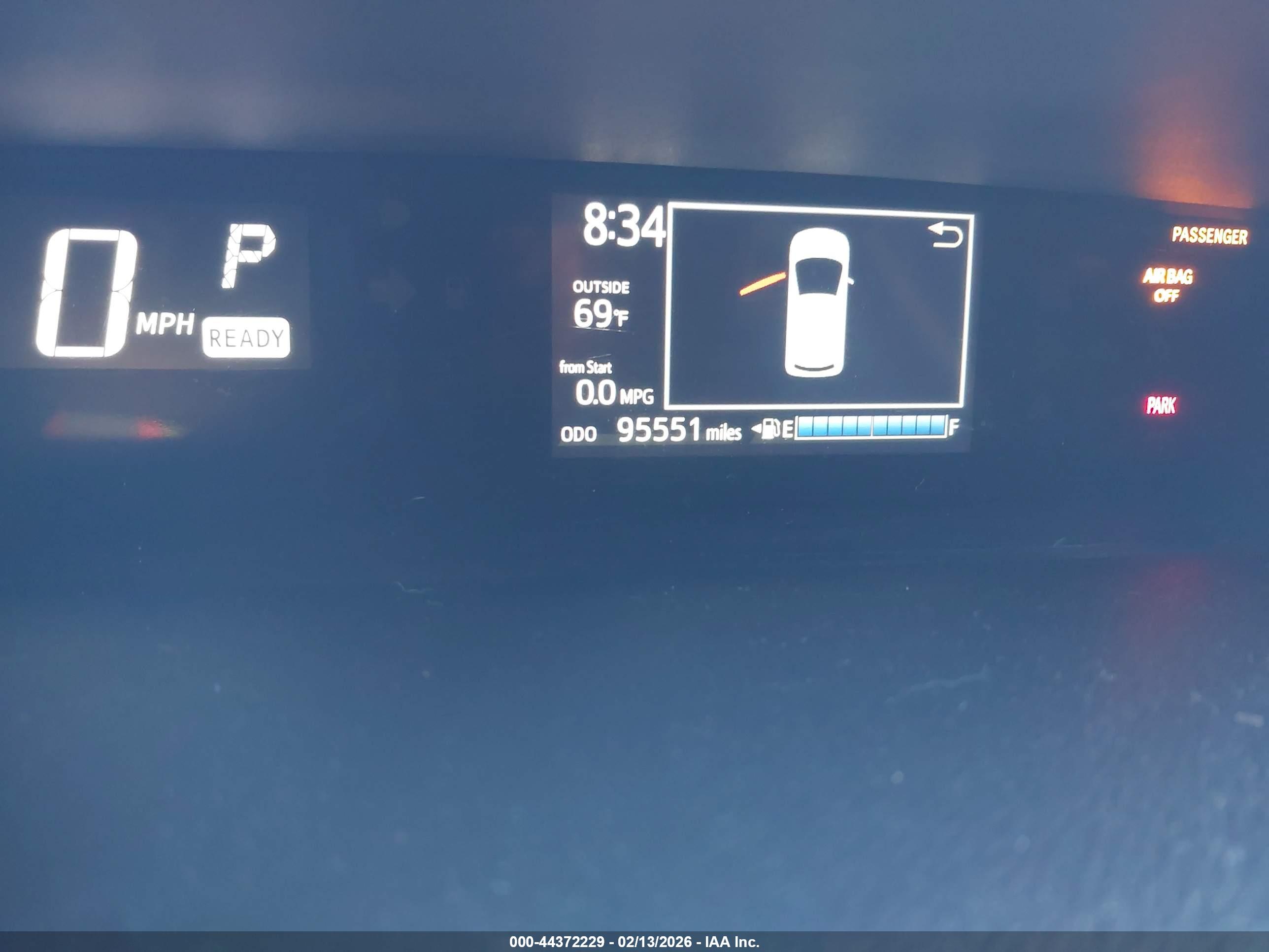 TOYOTA PRIUS image 7