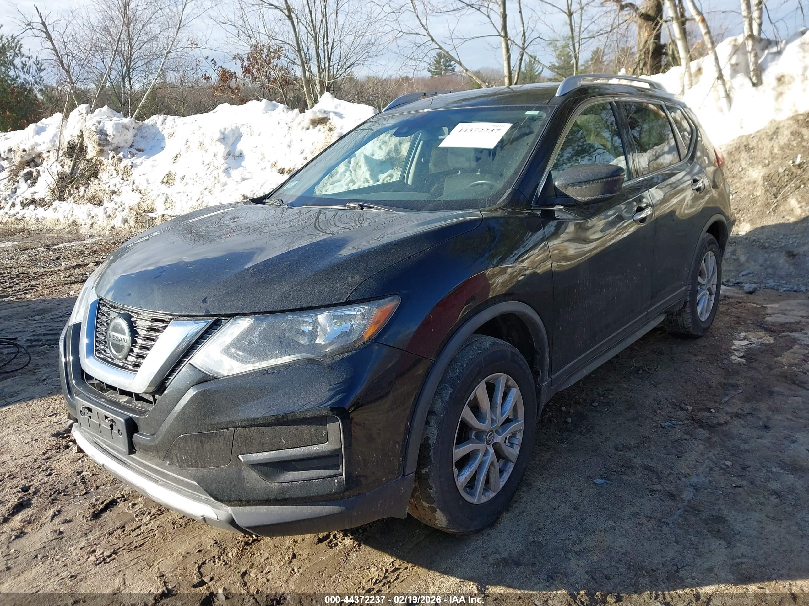 NISSAN ROGUE image 2