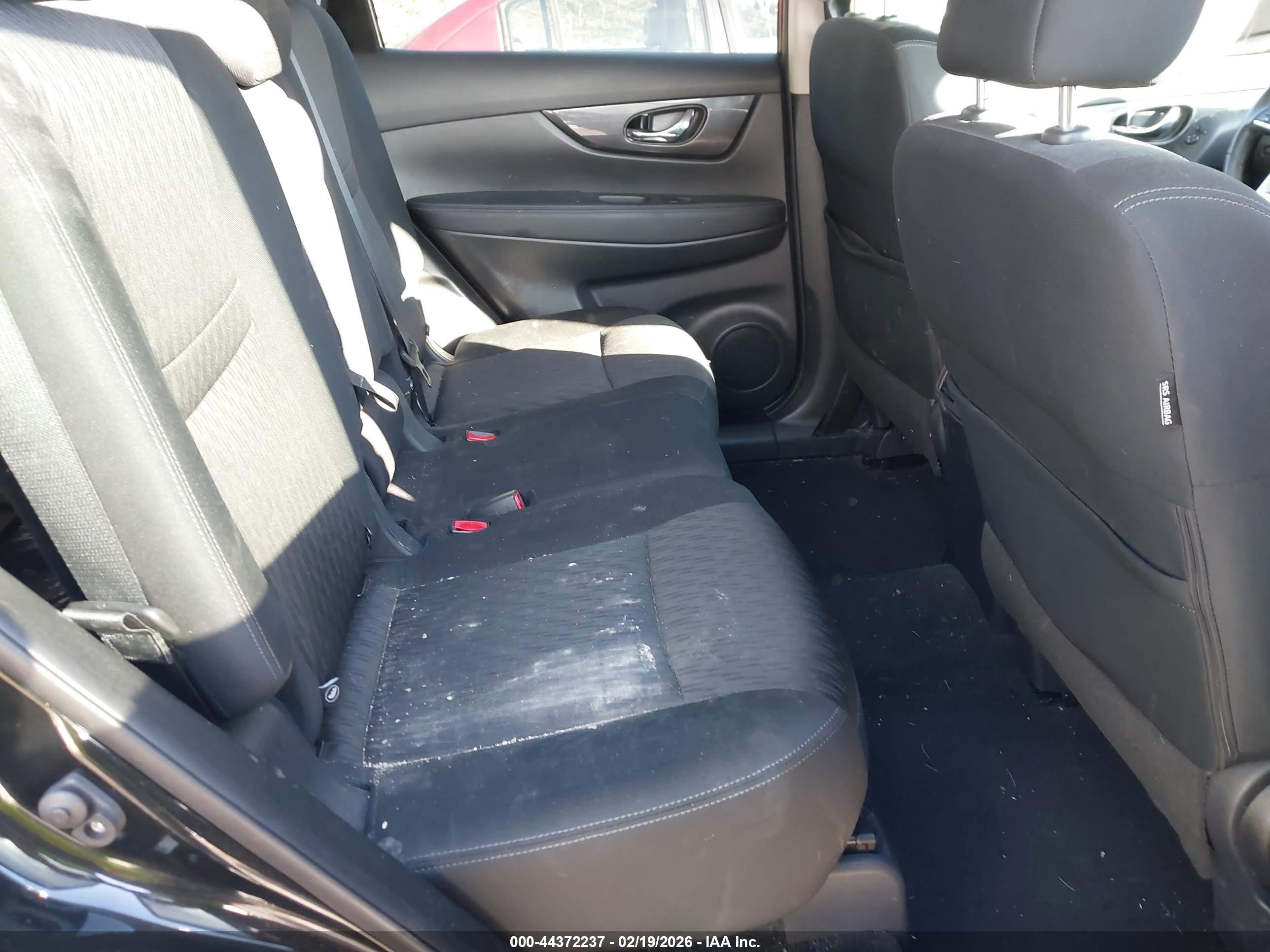 NISSAN ROGUE image 8