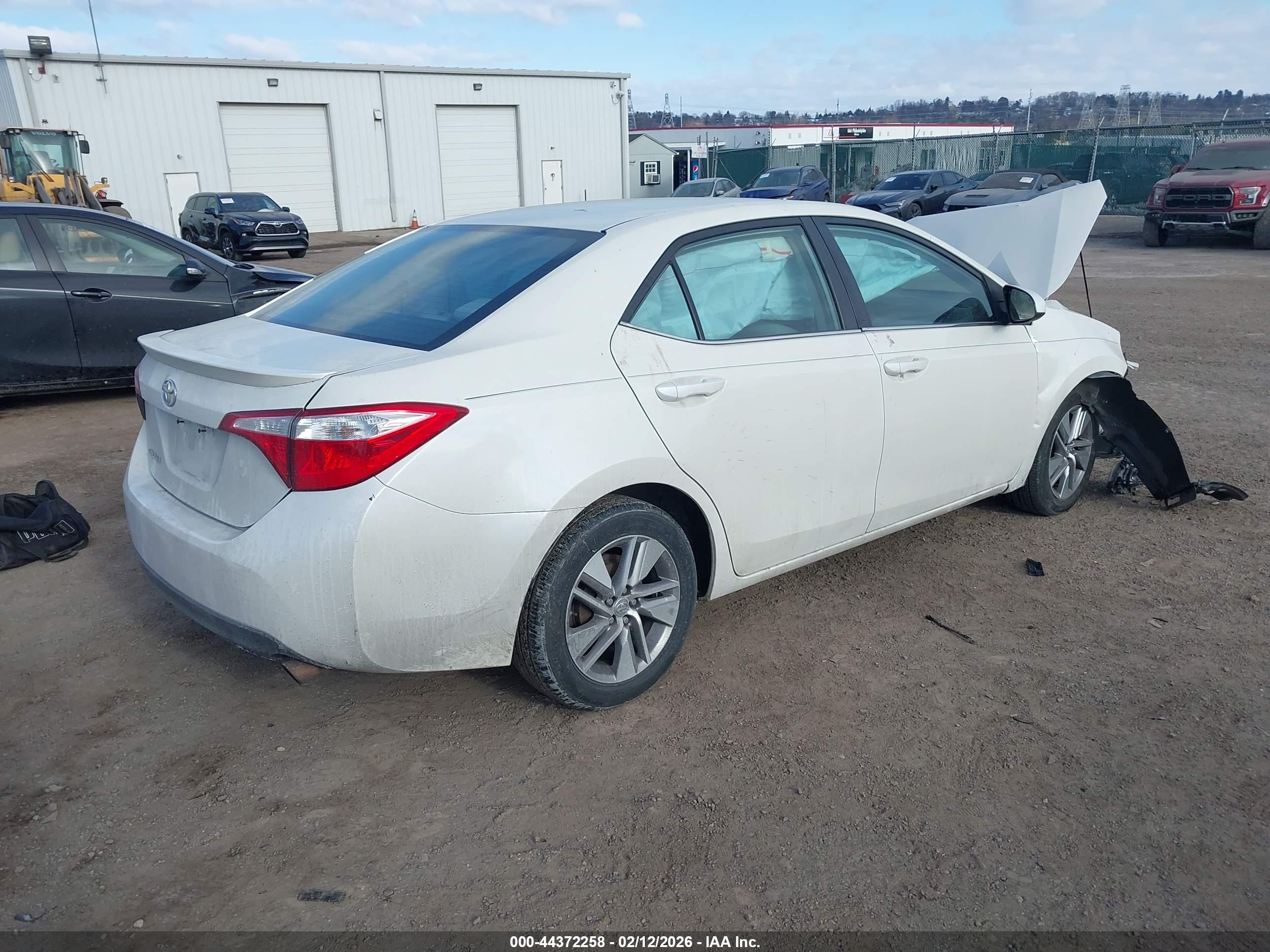 TOYOTA COROLLA image 4