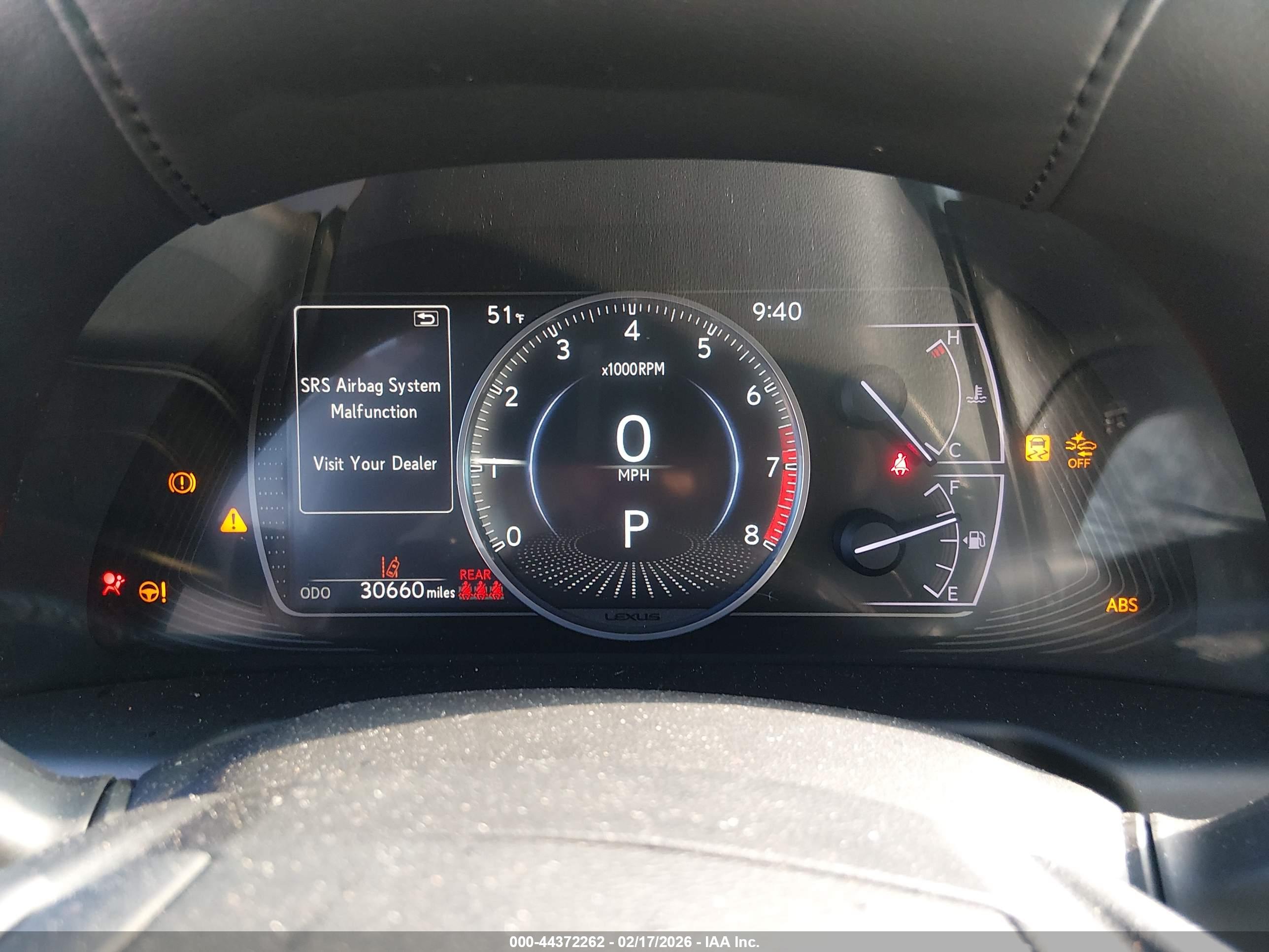 LEXUS ES image 7