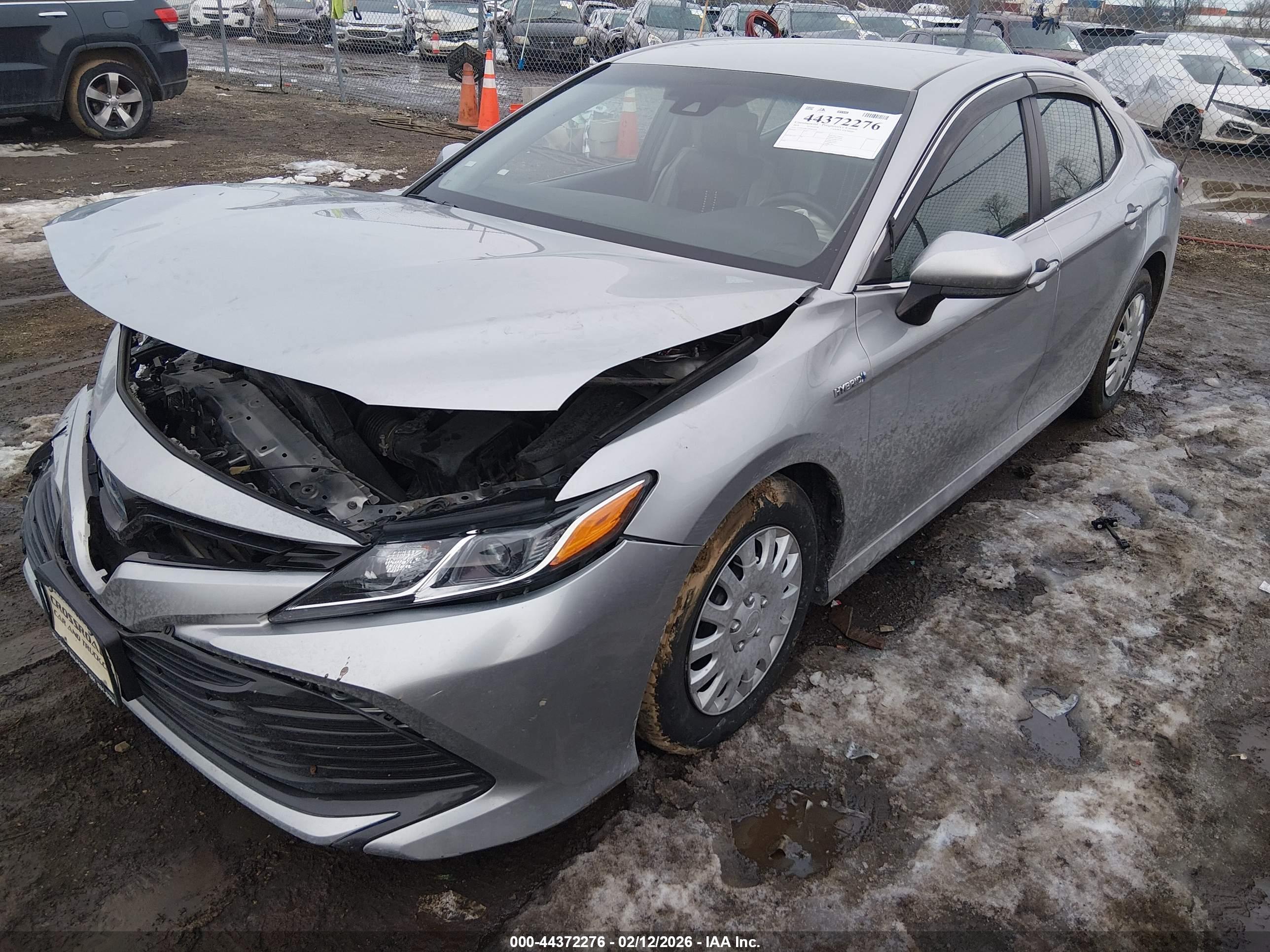 TOYOTA CAMRY image 2