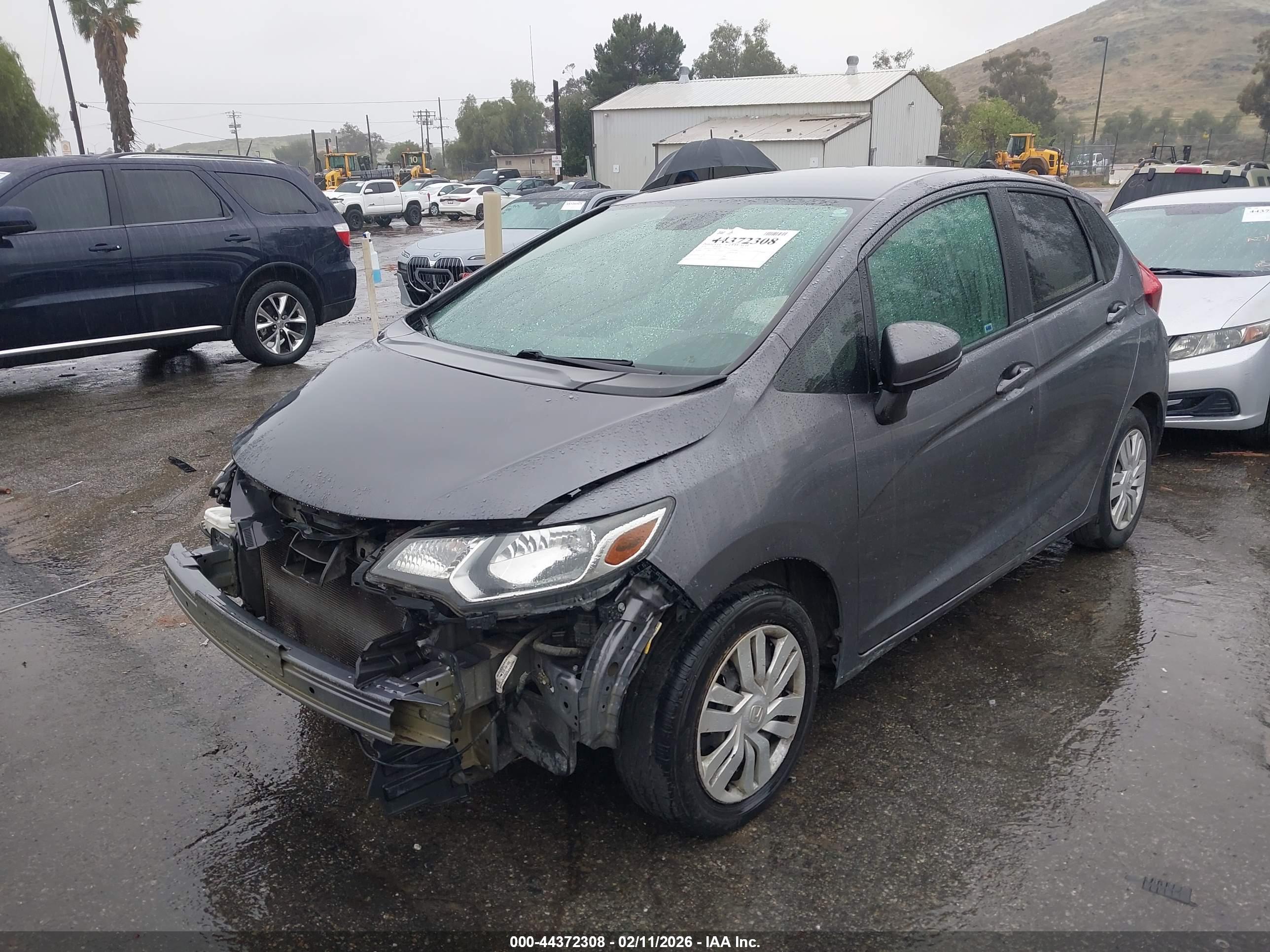 HONDA FIT image 2