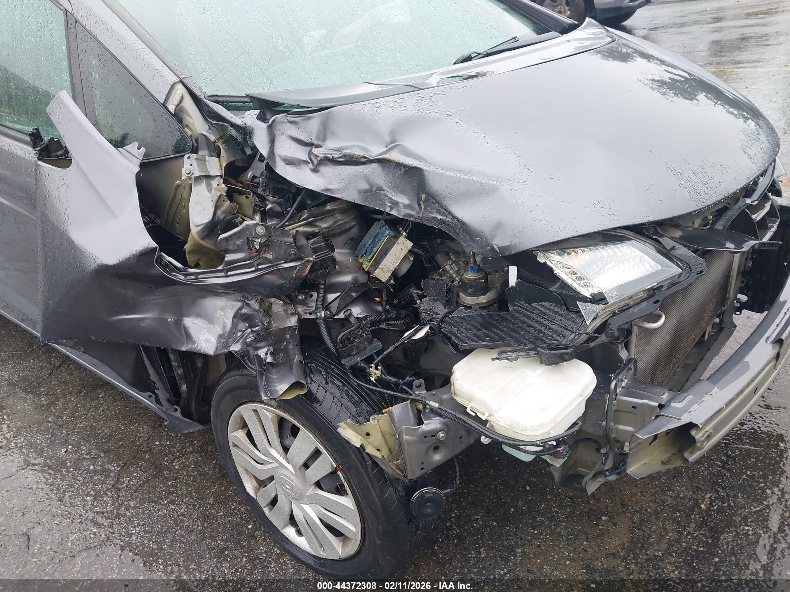 HONDA FIT image 6