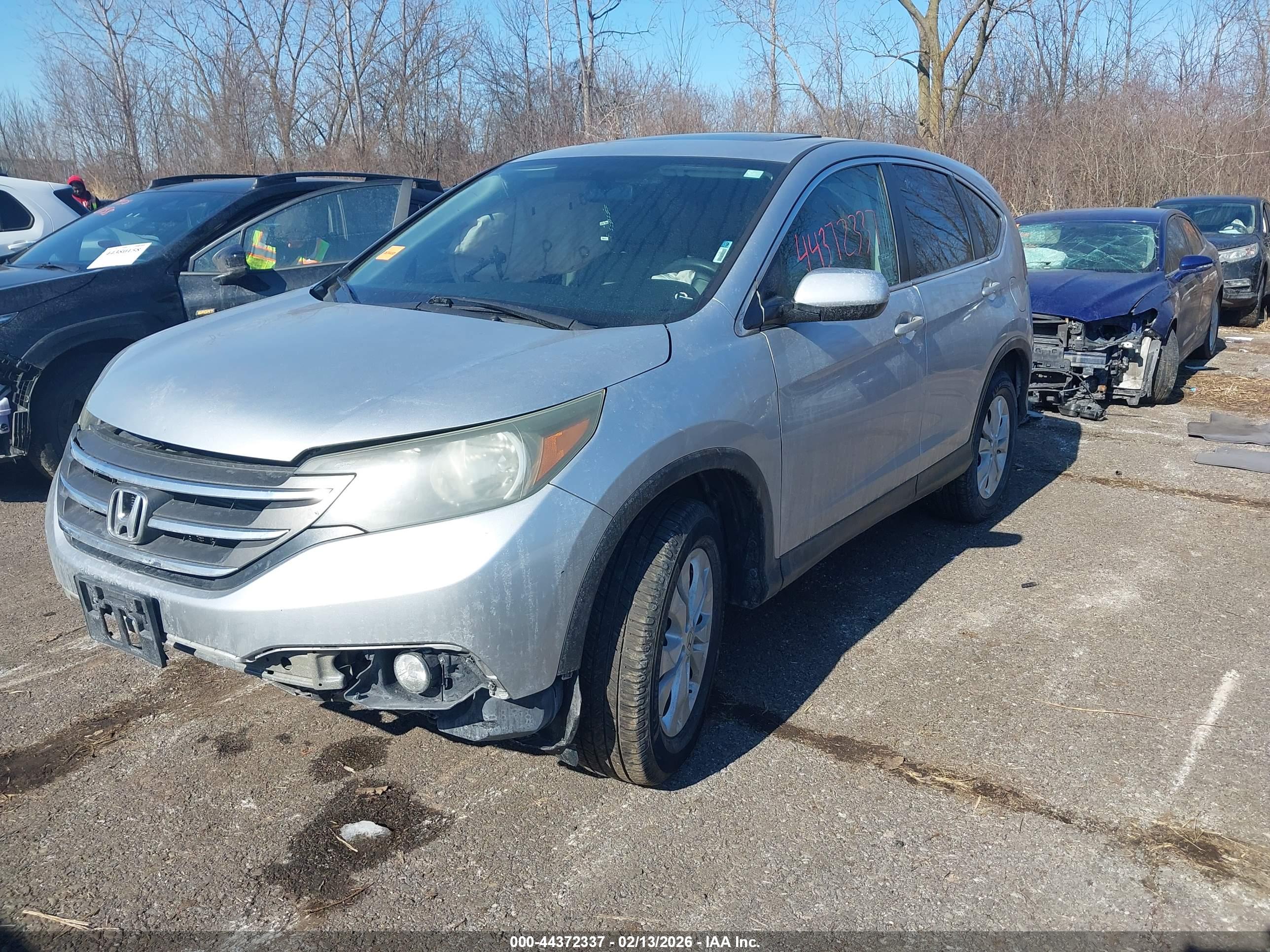 HONDA CR-V image 2