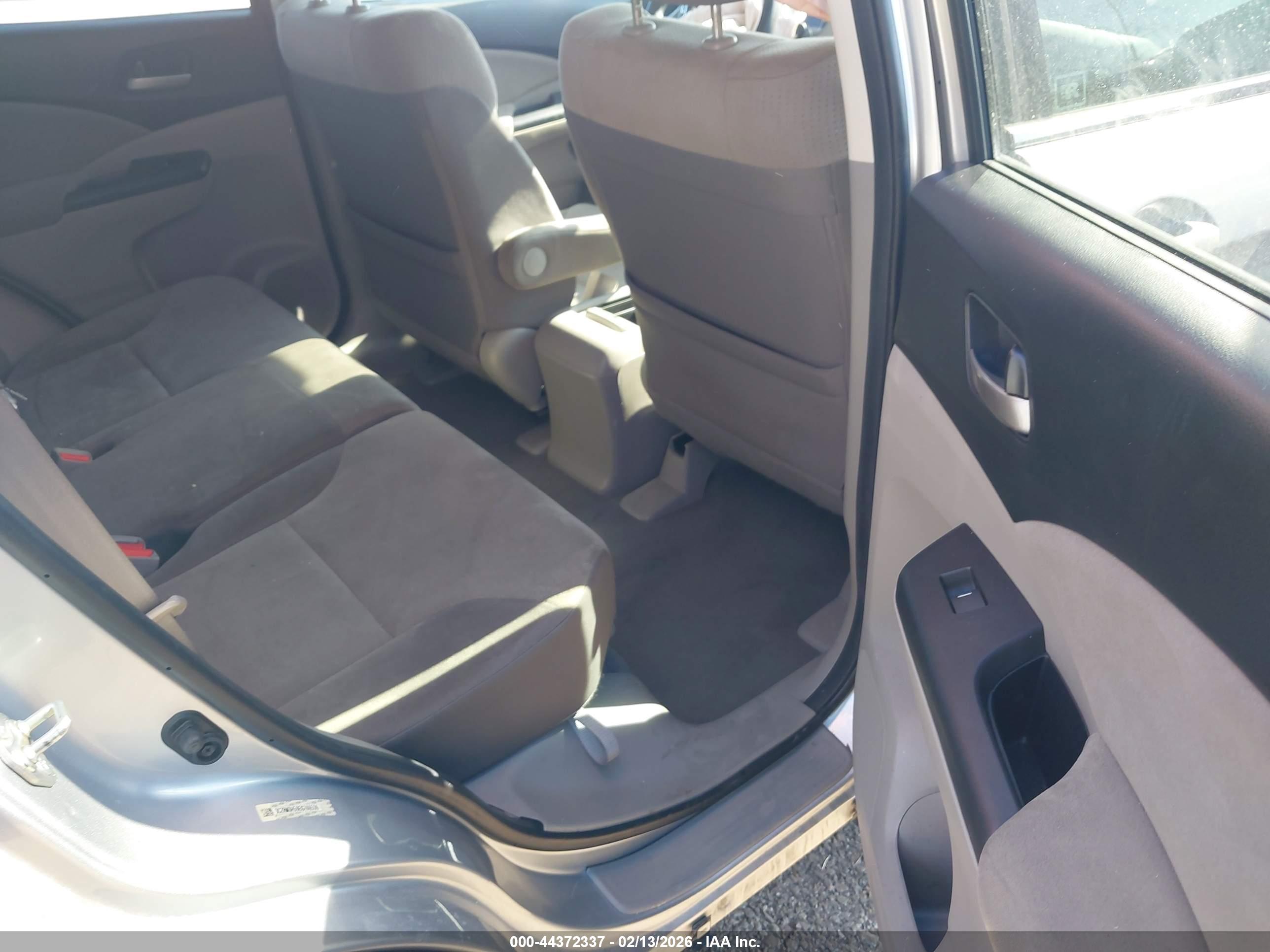 HONDA CR-V image 8