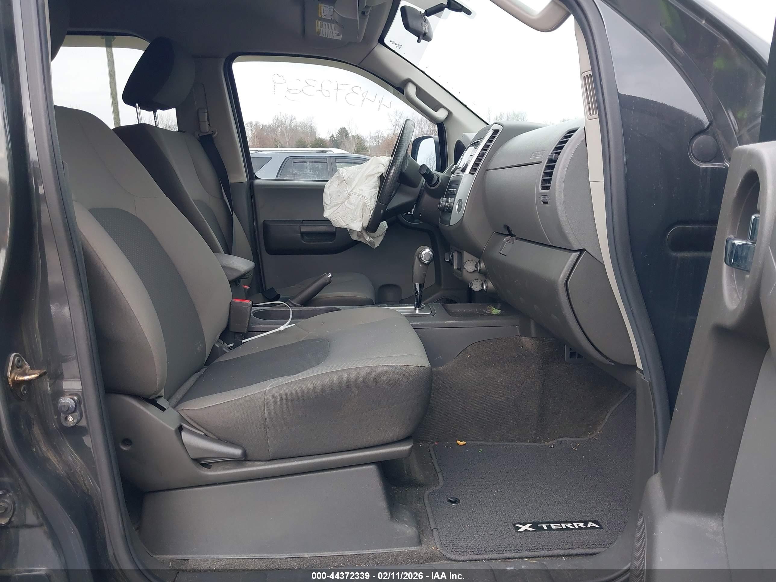 NISSAN XTERRA image 5