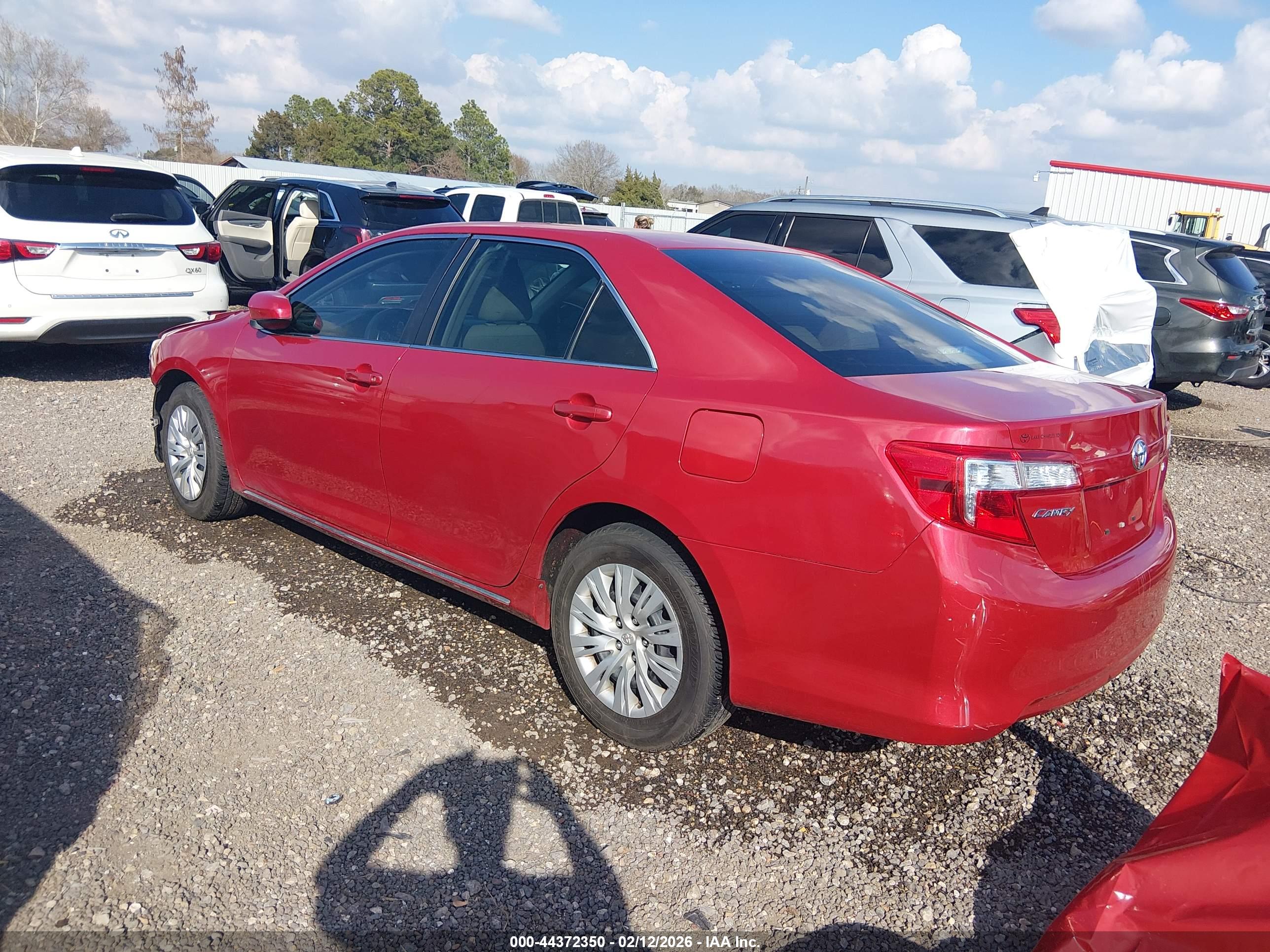 TOYOTA CAMRY image 3