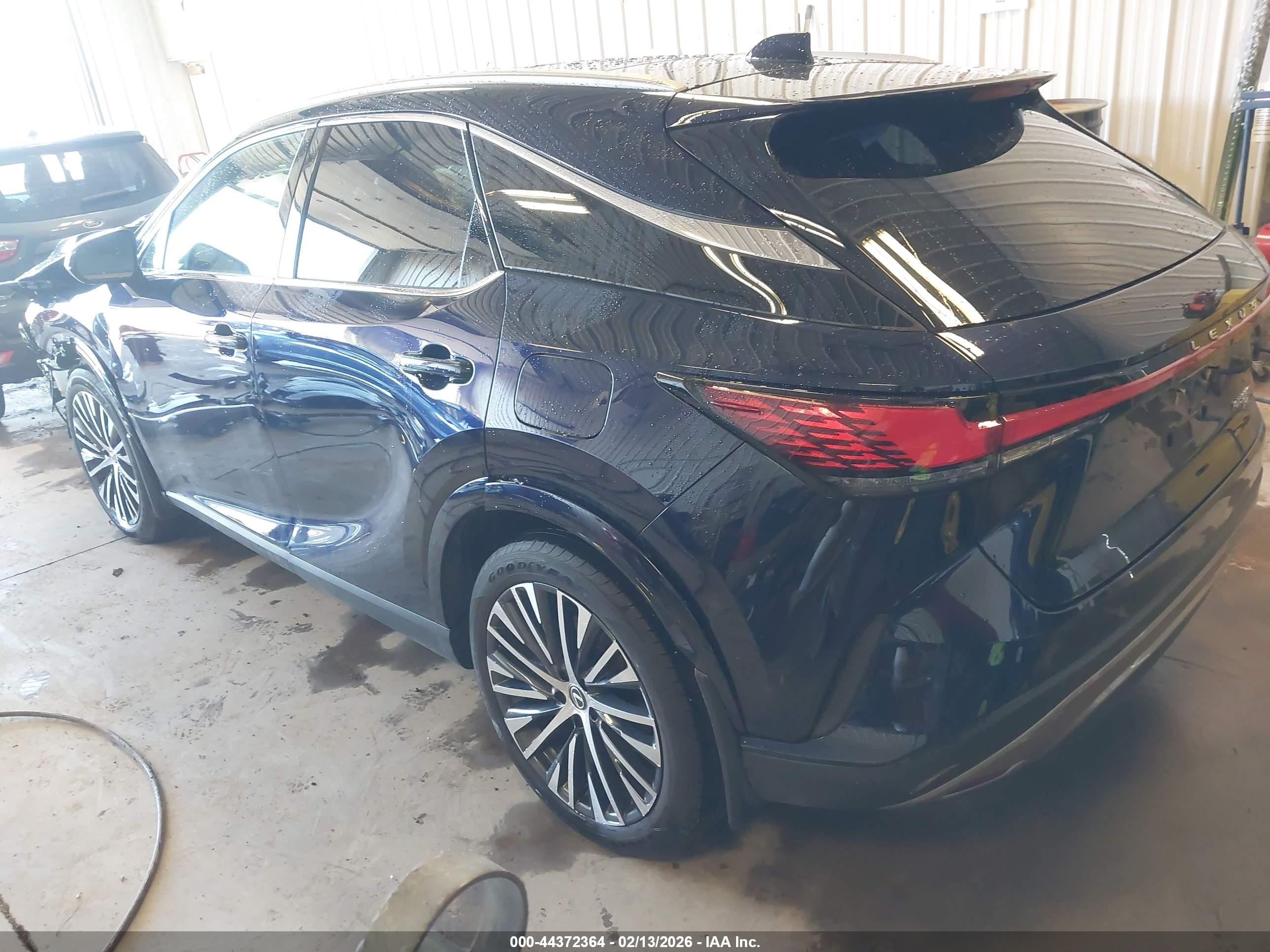 LEXUS RX image 3