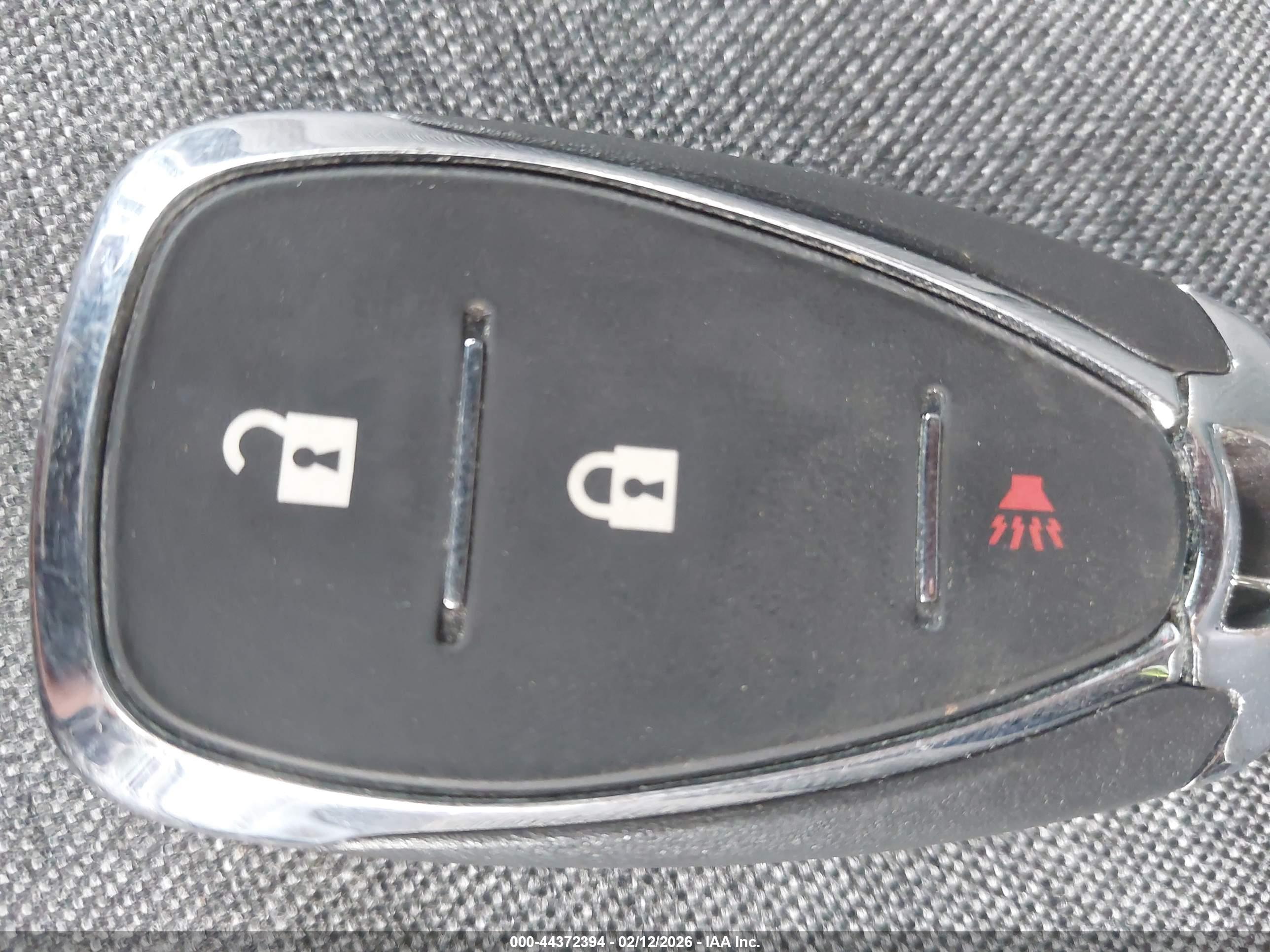 CHEVROLET EQUINOX image 11