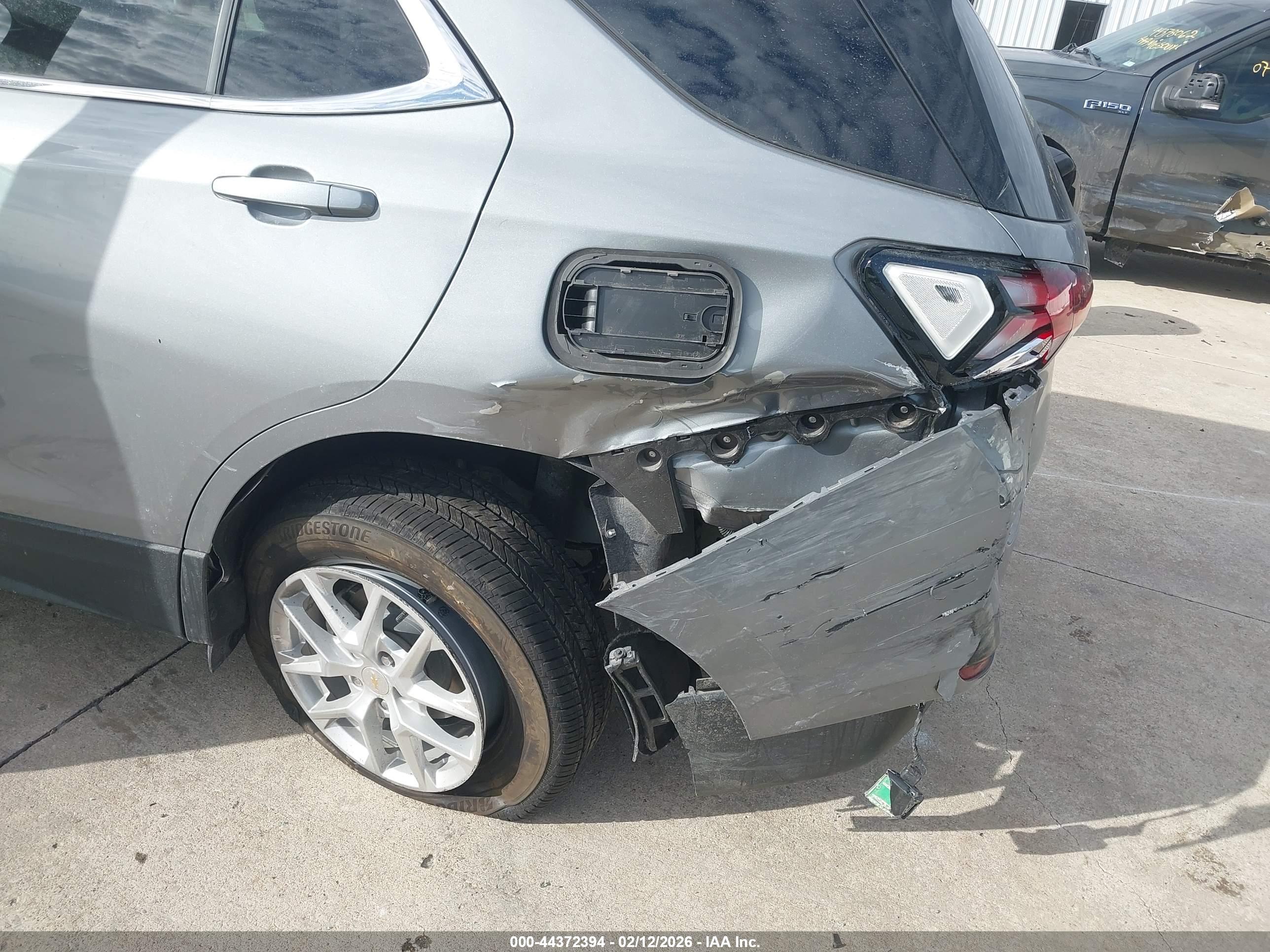 CHEVROLET EQUINOX image 6