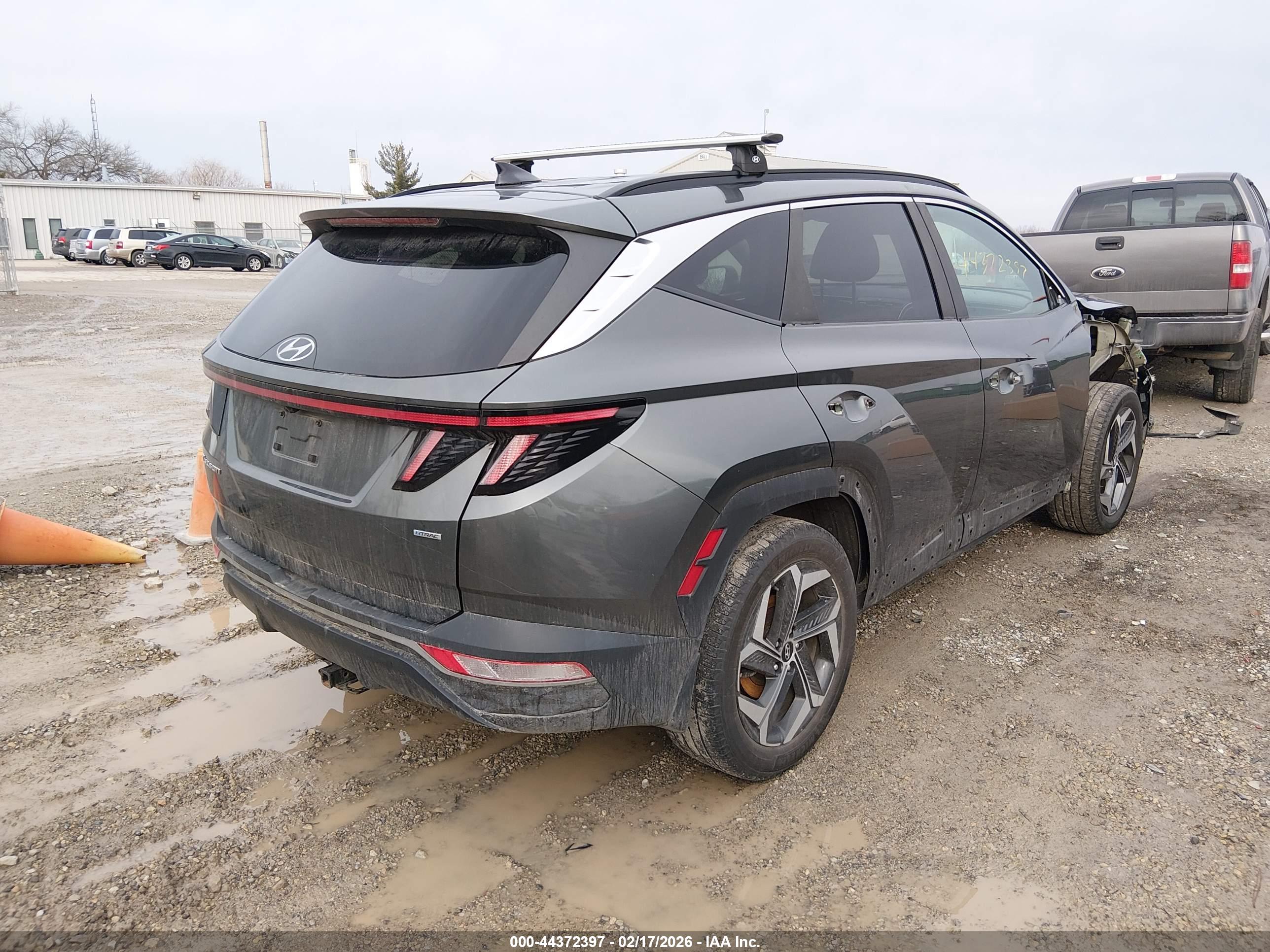 HYUNDAI TUCSON image 4