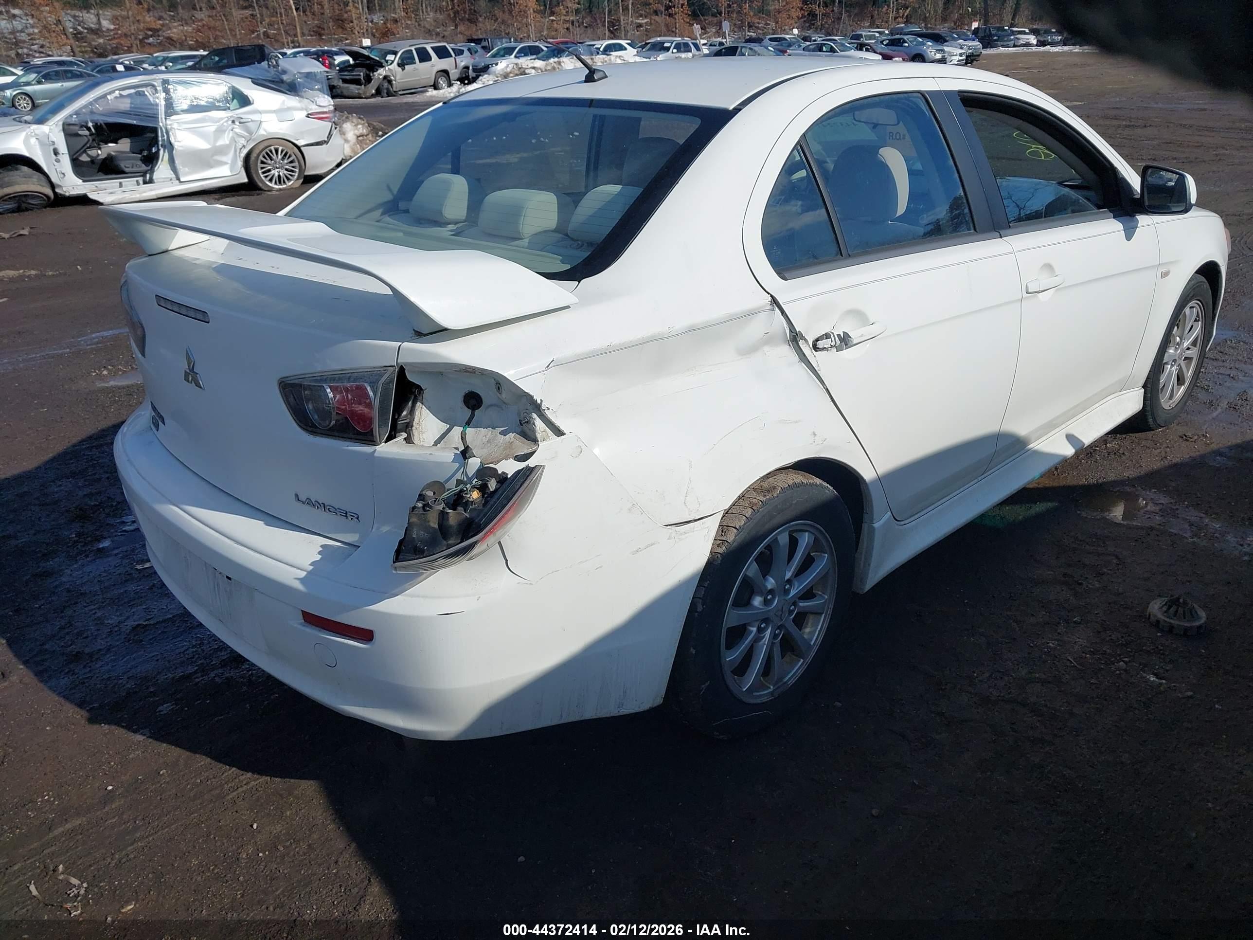 MITSUBISHI LANCER image 4