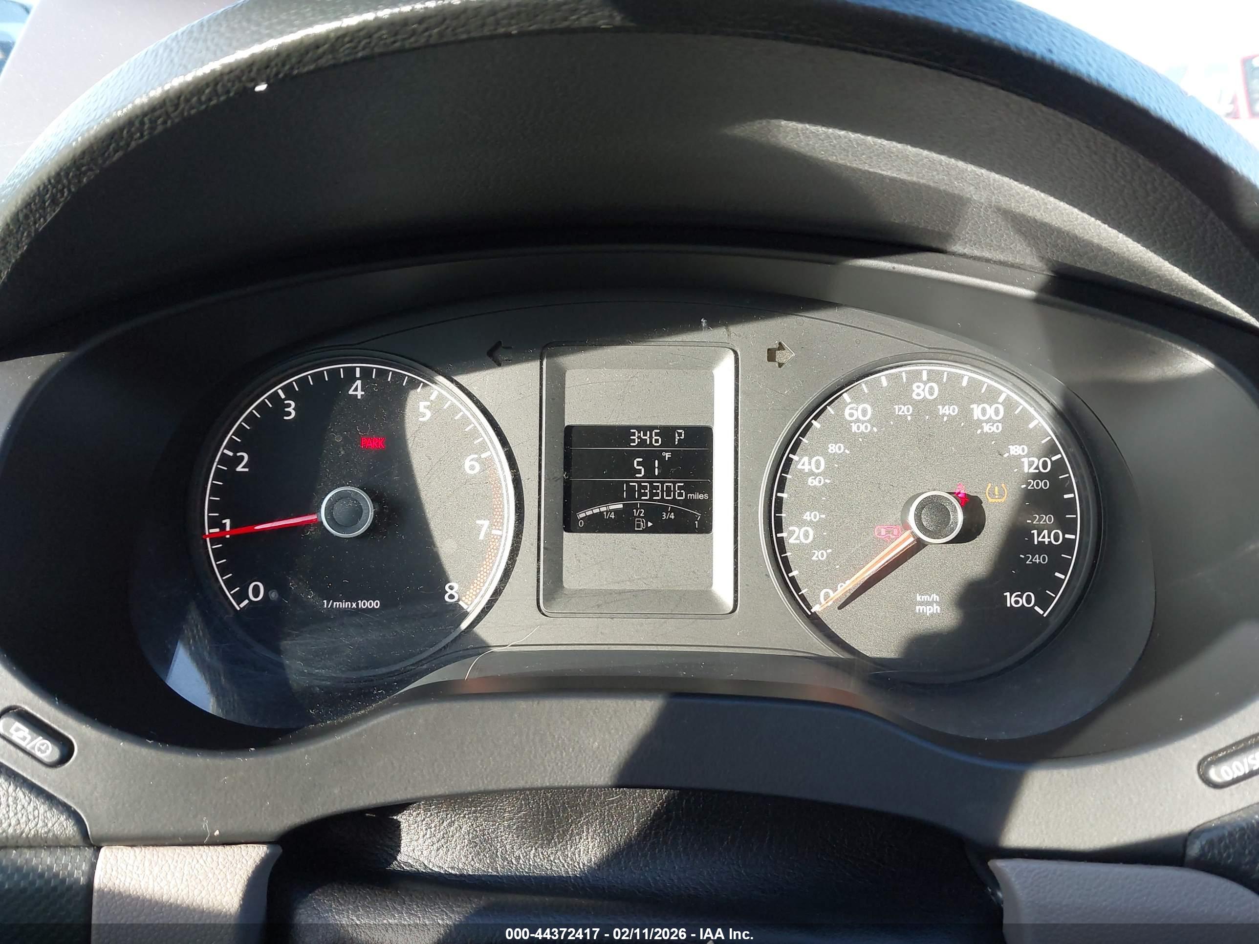 VOLKSWAGEN JETTA image 7