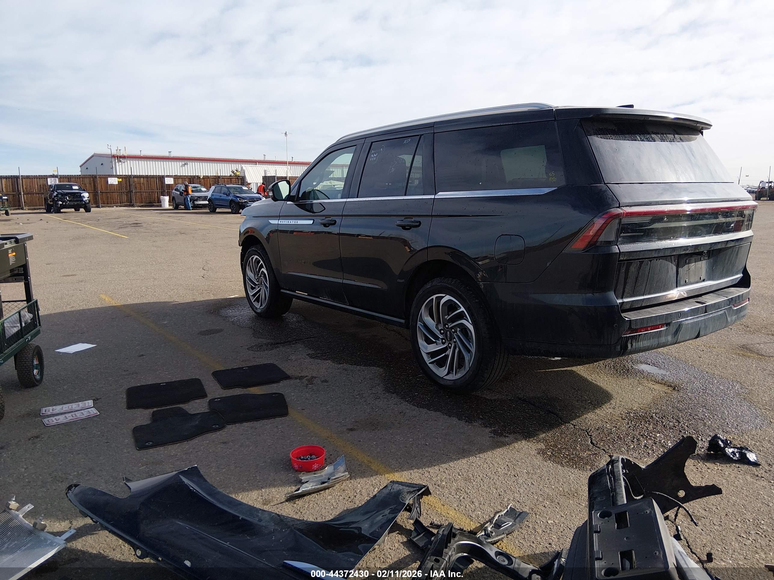 LINCOLN NAVIGATOR image 3