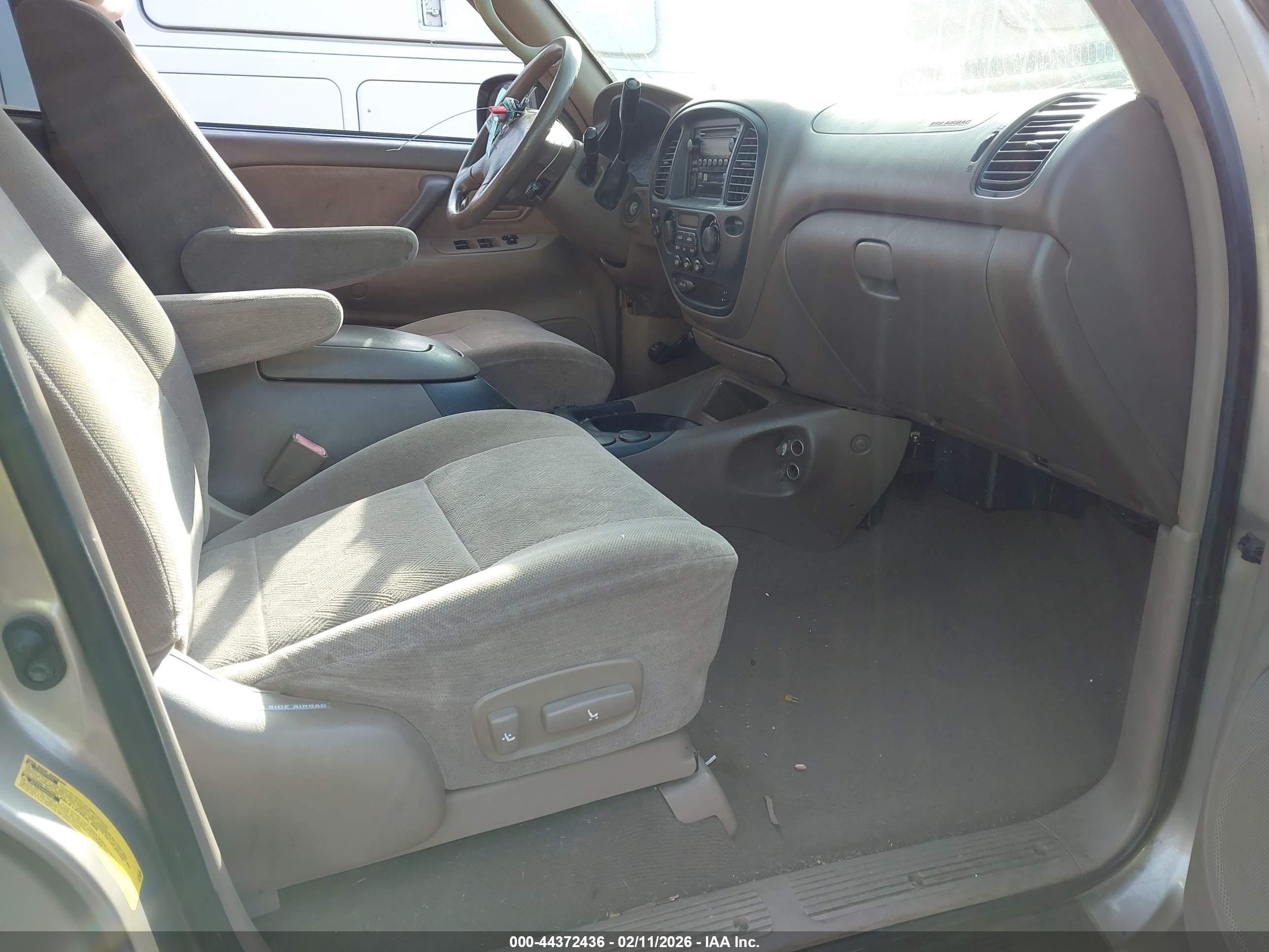 TOYOTA SEQUOIA image 5