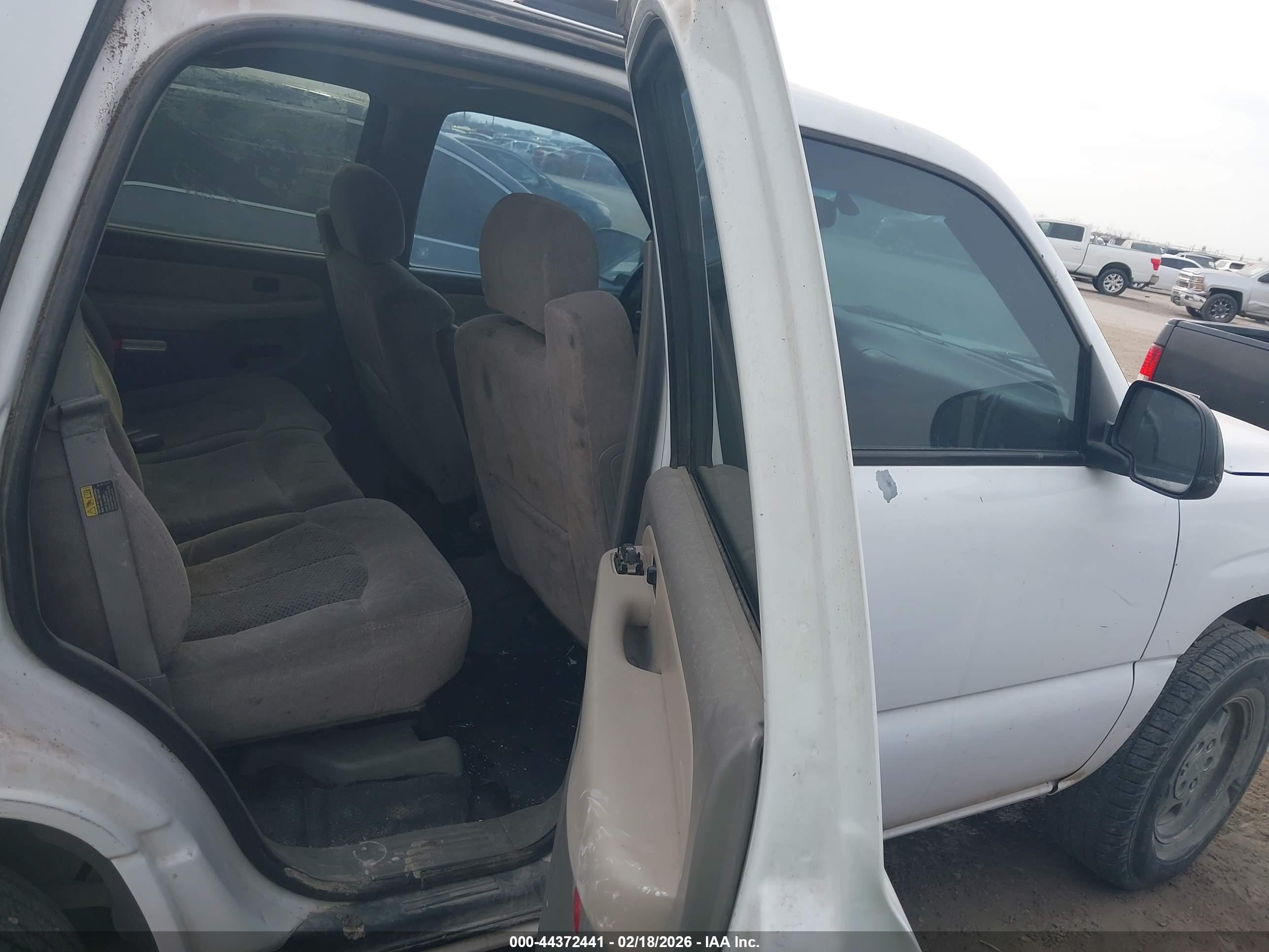 CHEVROLET TAHOE image 8