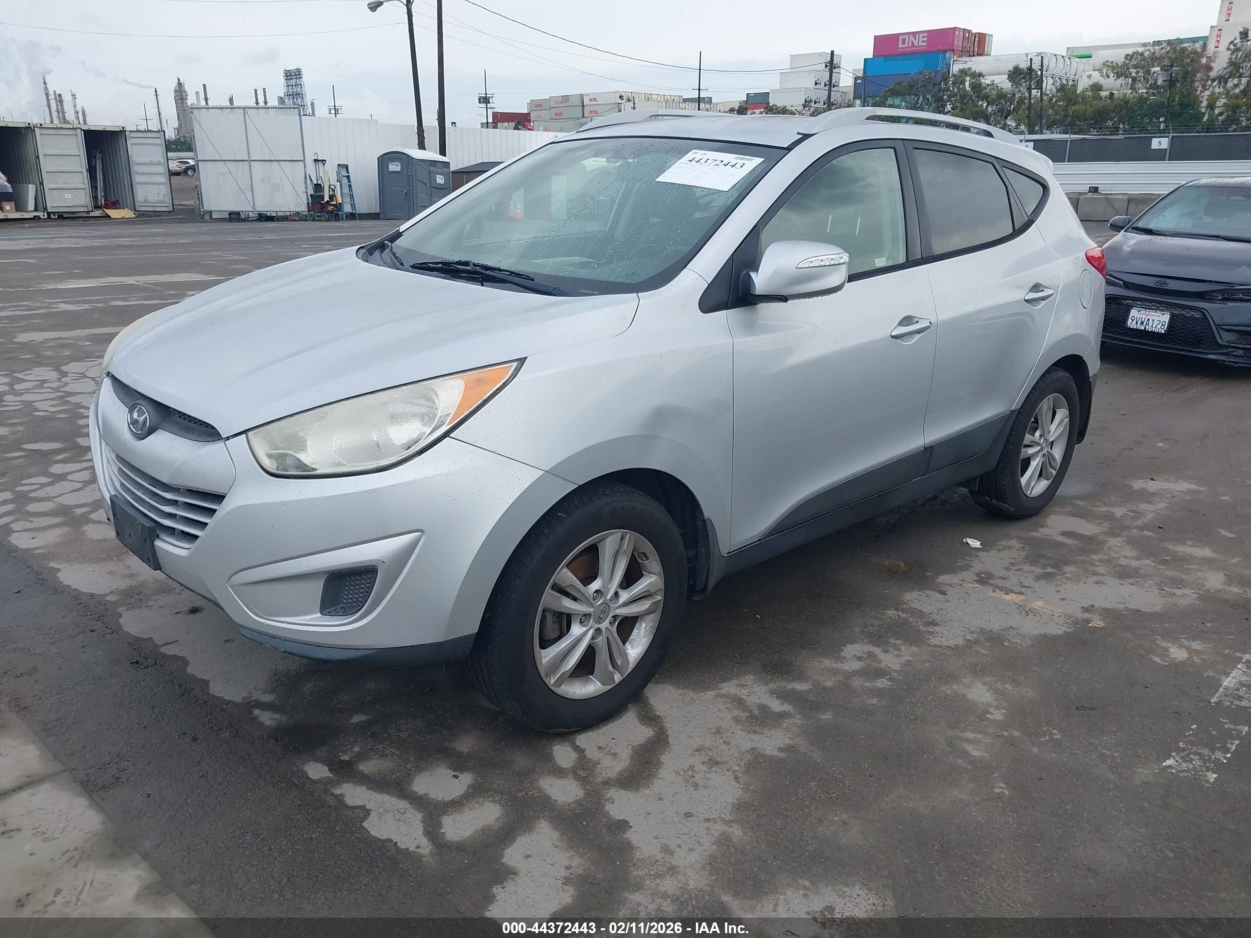HYUNDAI TUCSON image 2