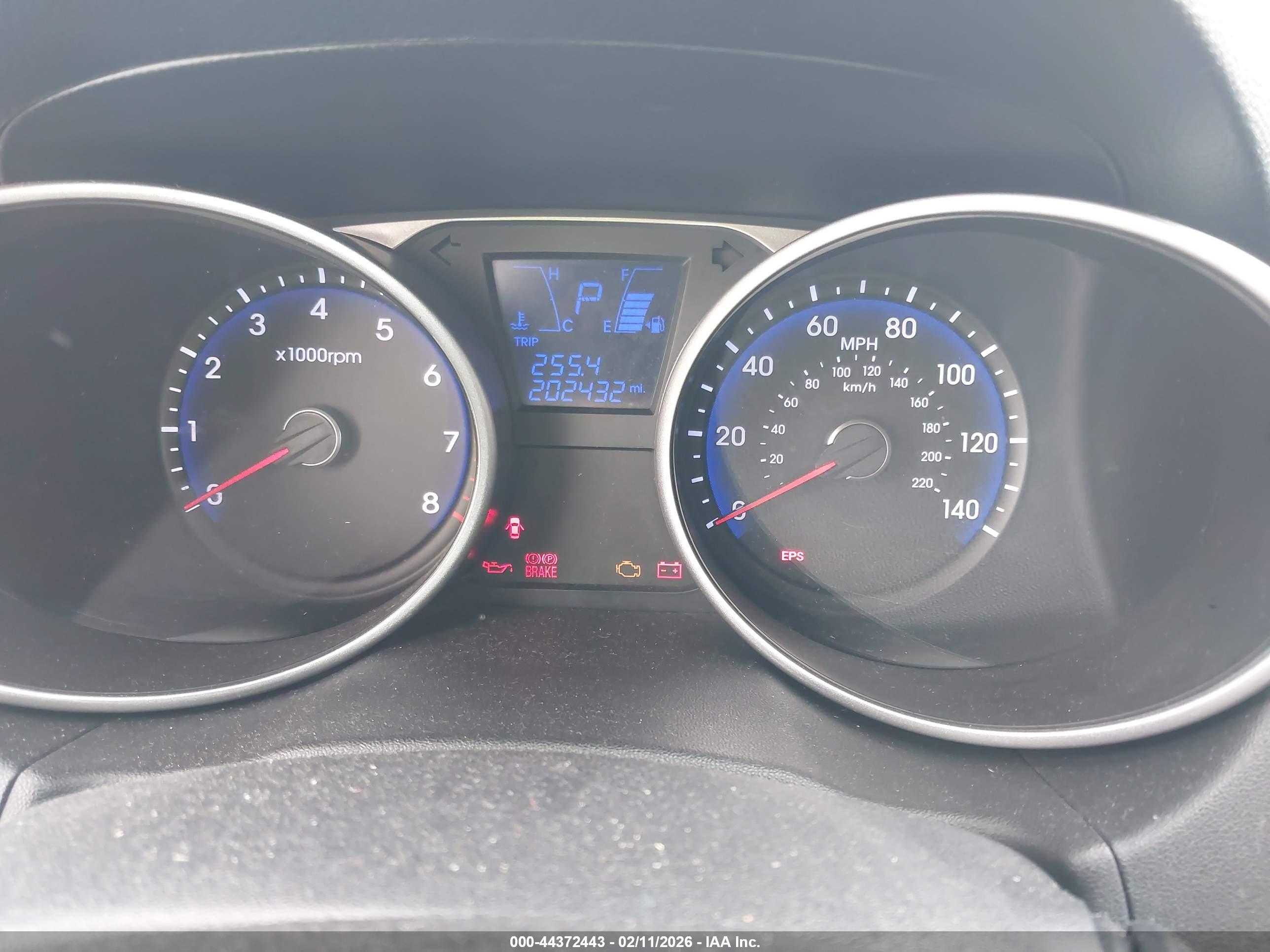 HYUNDAI TUCSON image 7