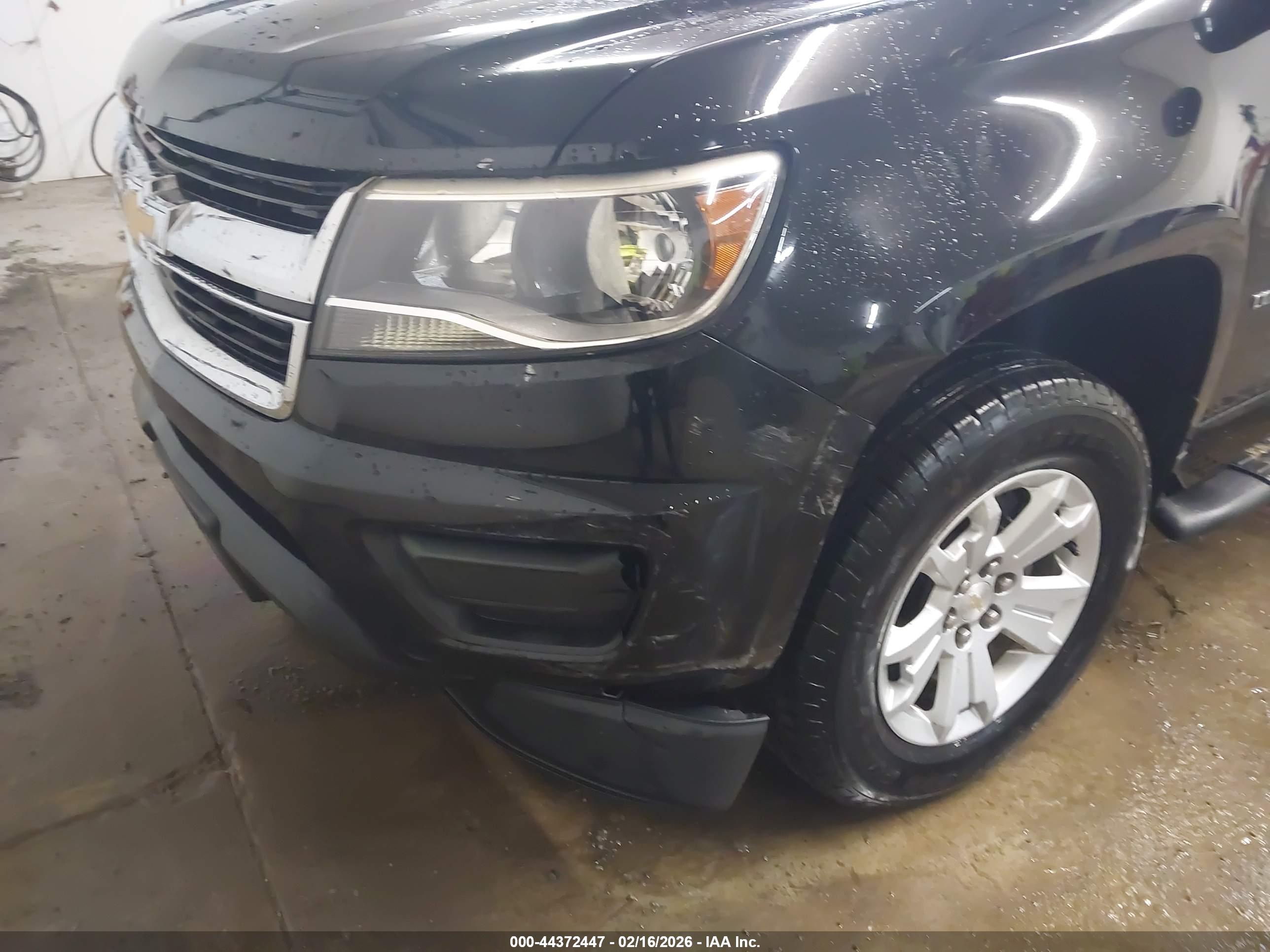 CHEVROLET COLORADO image 6