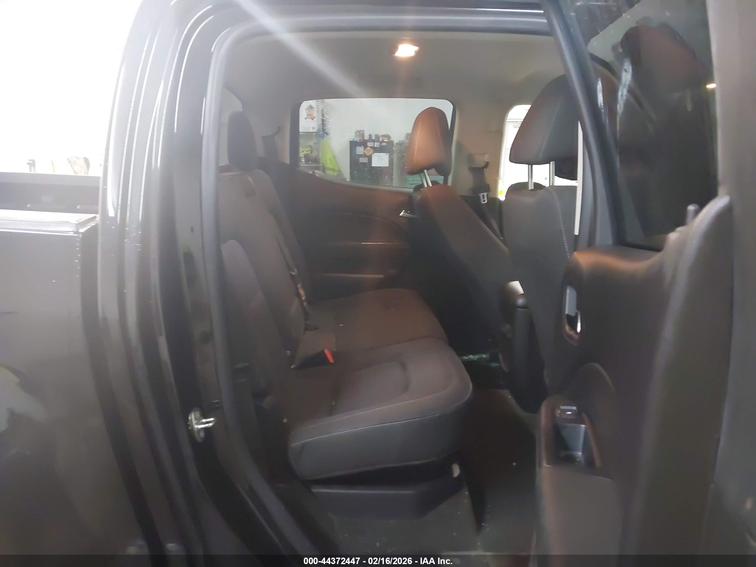 CHEVROLET COLORADO image 8